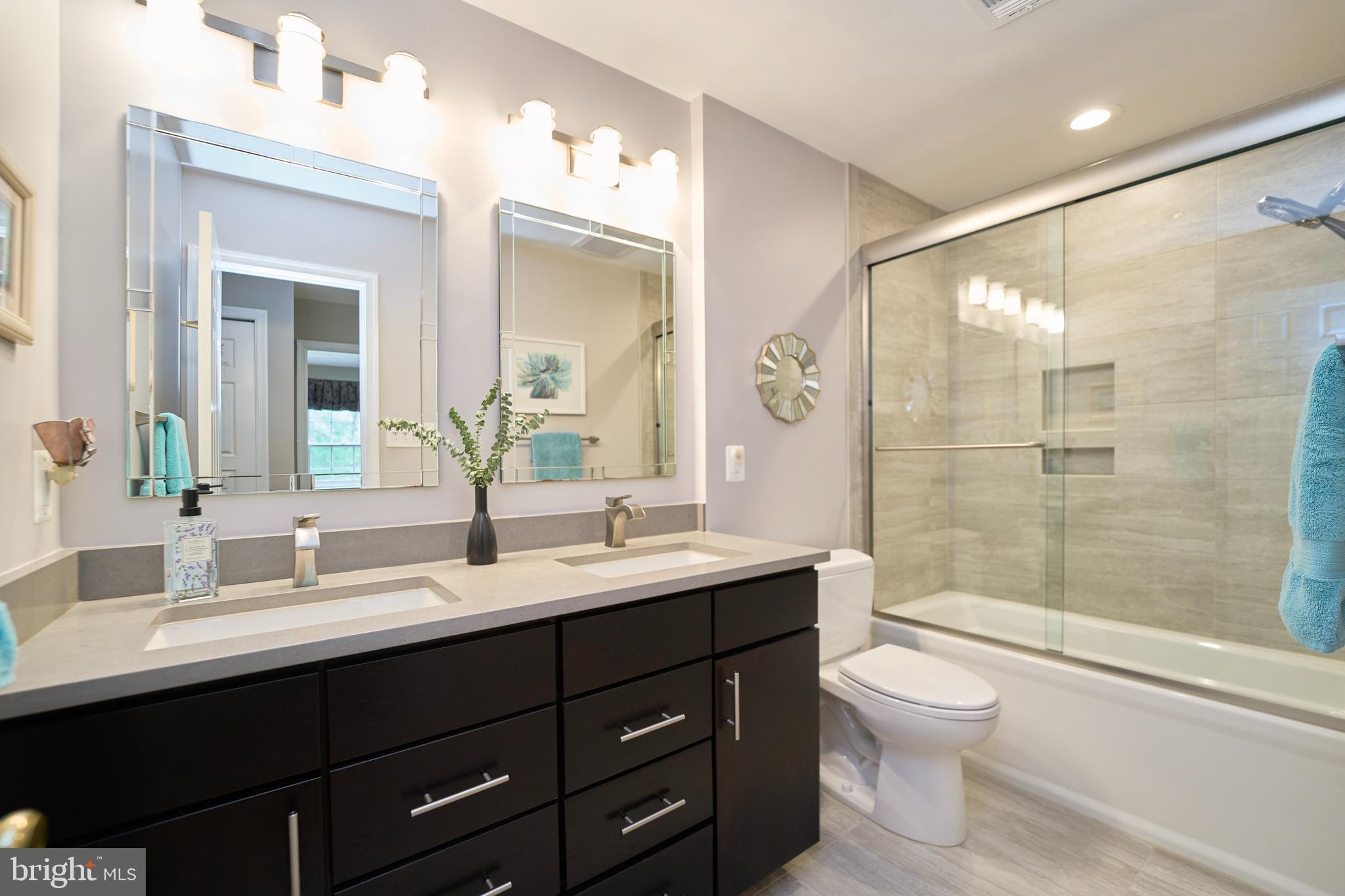 OAKTON - Residential