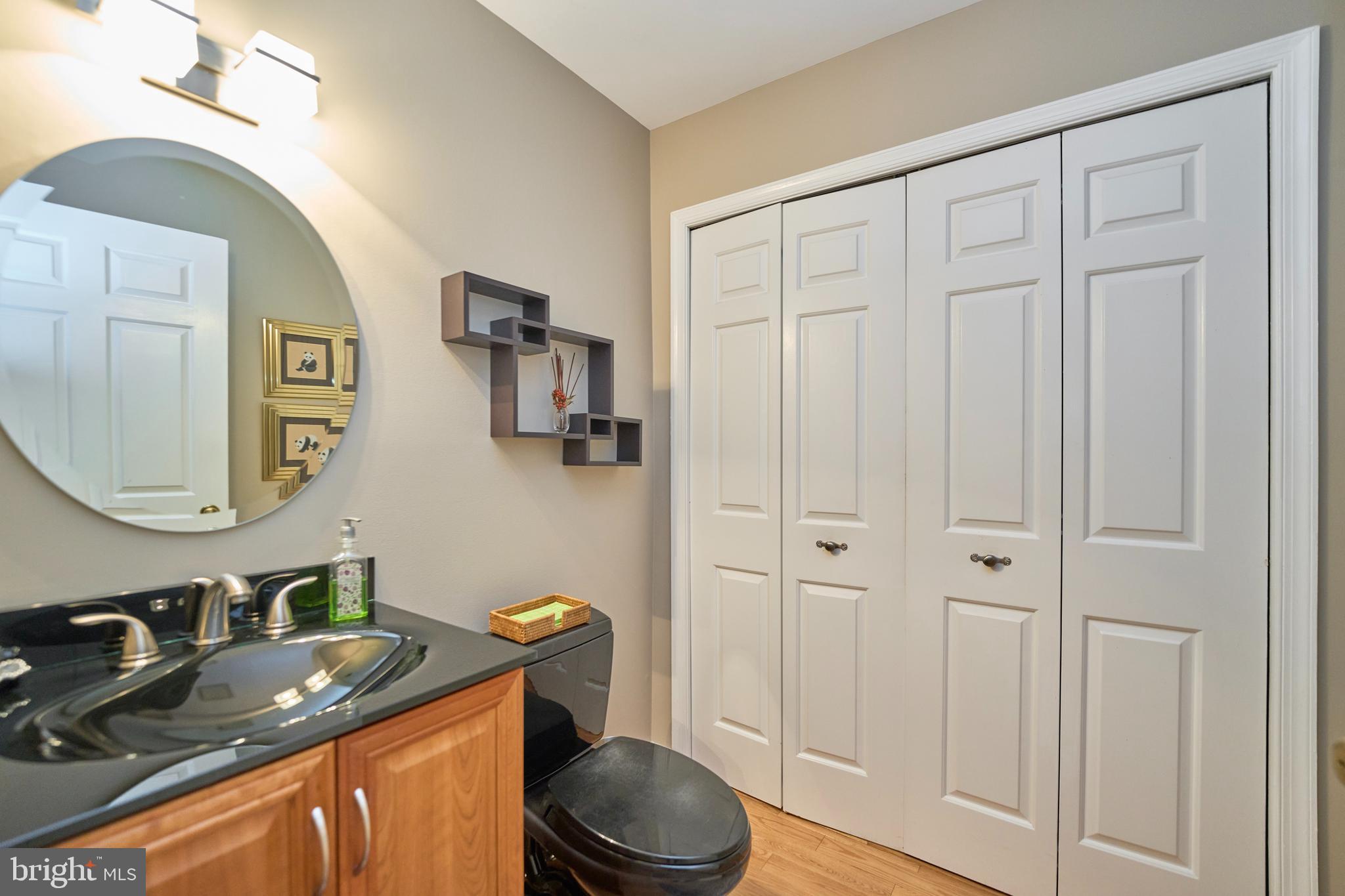 OAKTON - Residential