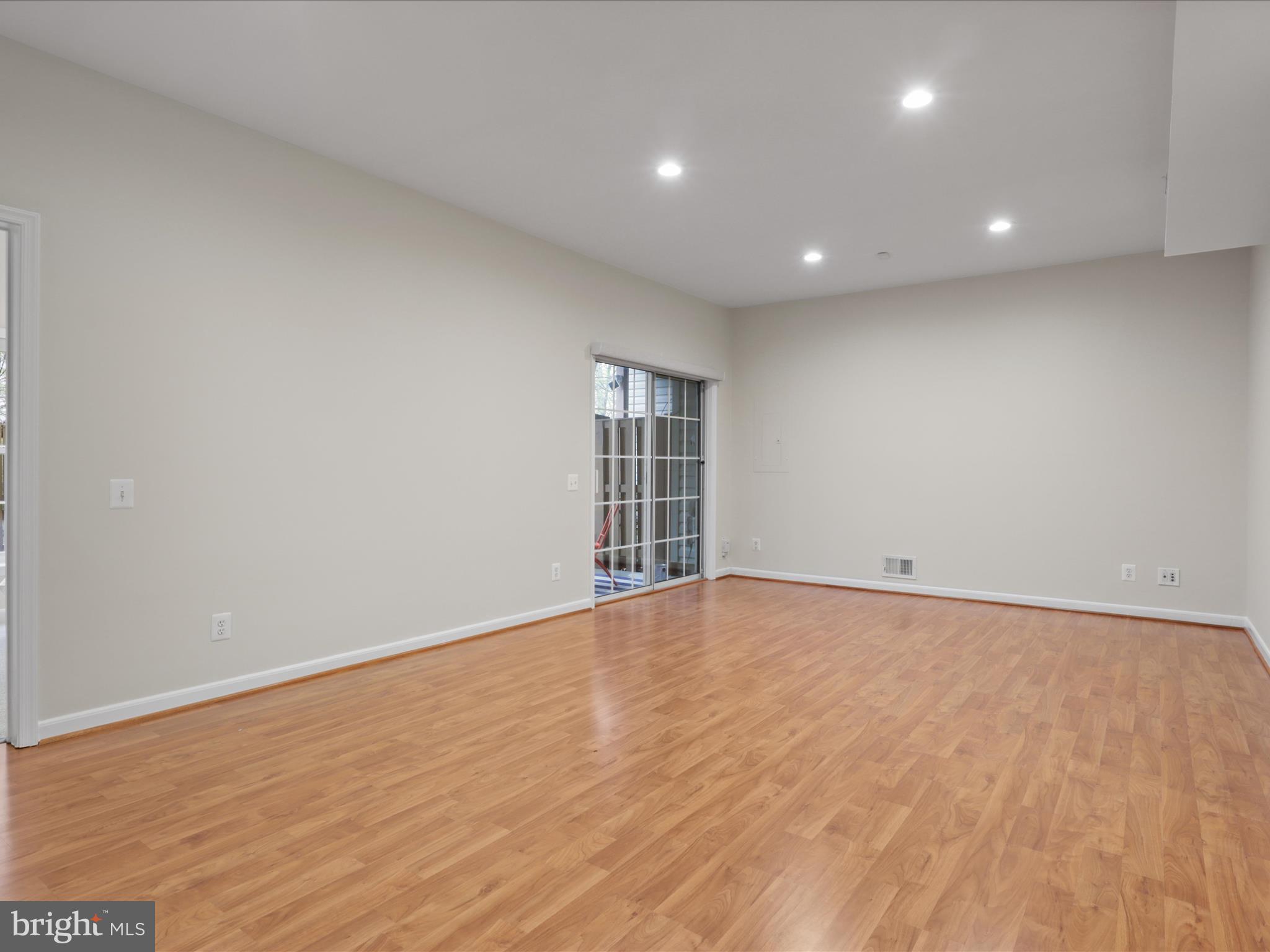 HUNTERS BRANCH - Residential