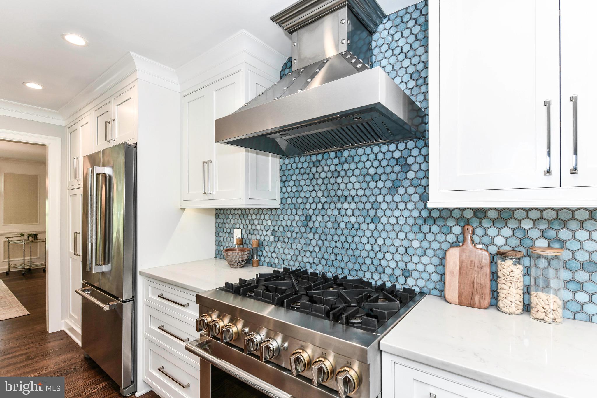 HICKORY CREEK - Residential