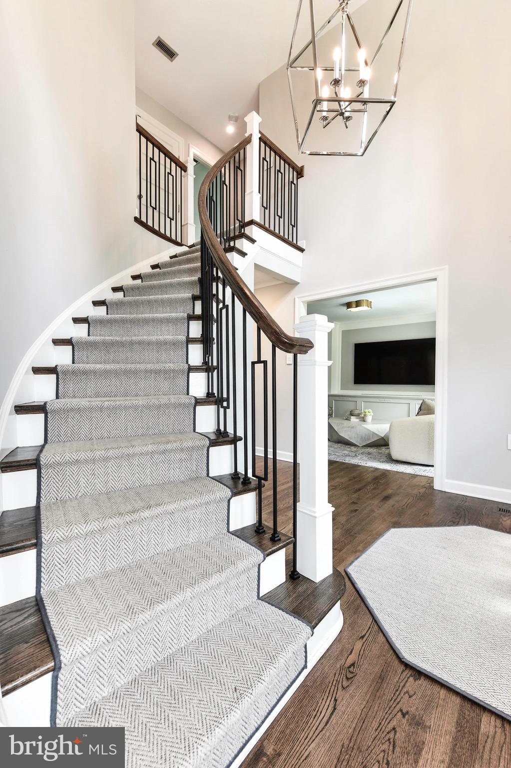 HICKORY CREEK - Residential