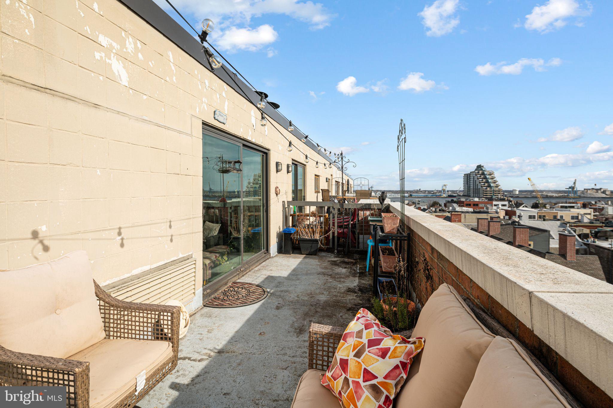 SOCIETY HILL - Residential Lease