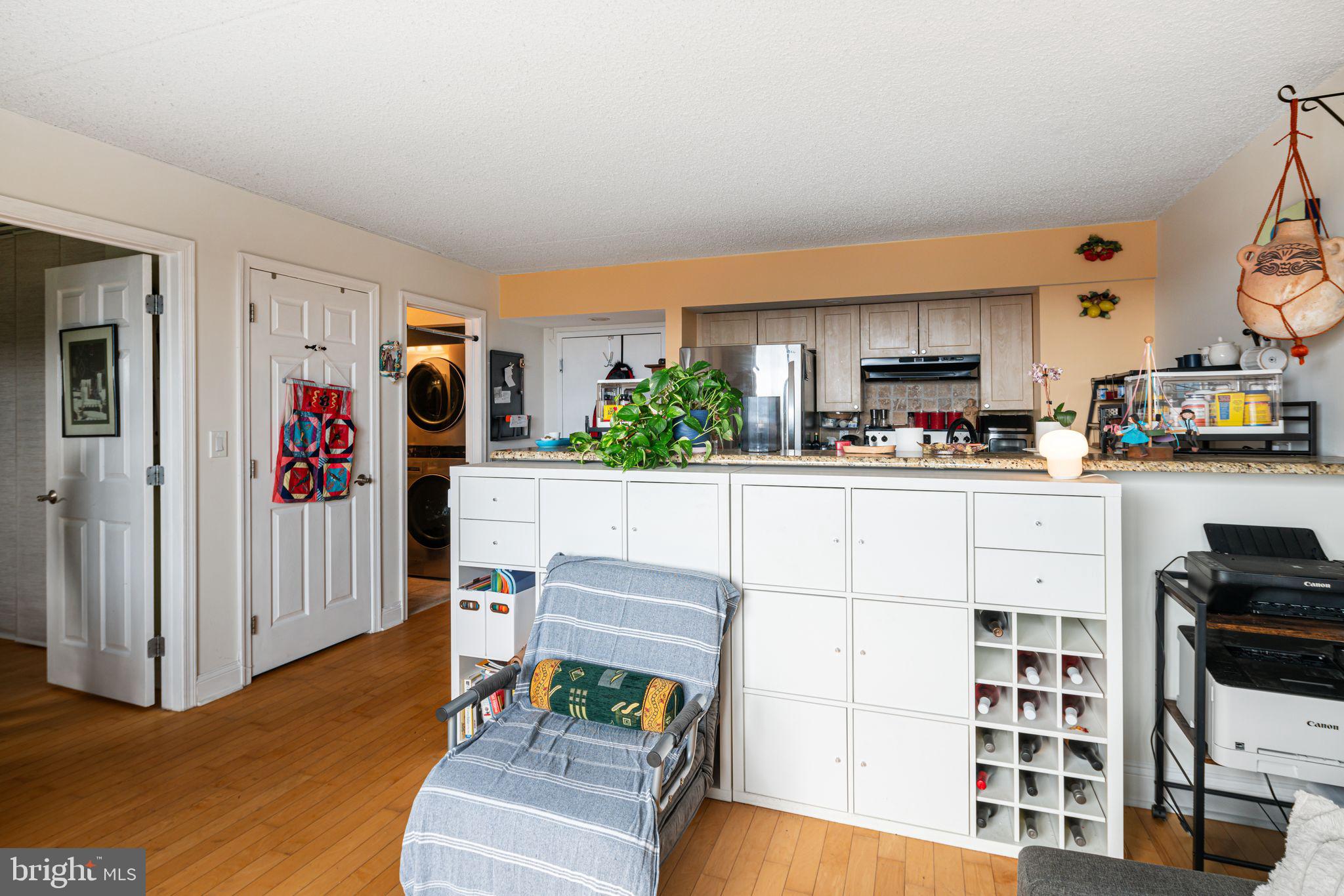 SOCIETY HILL - Residential Lease