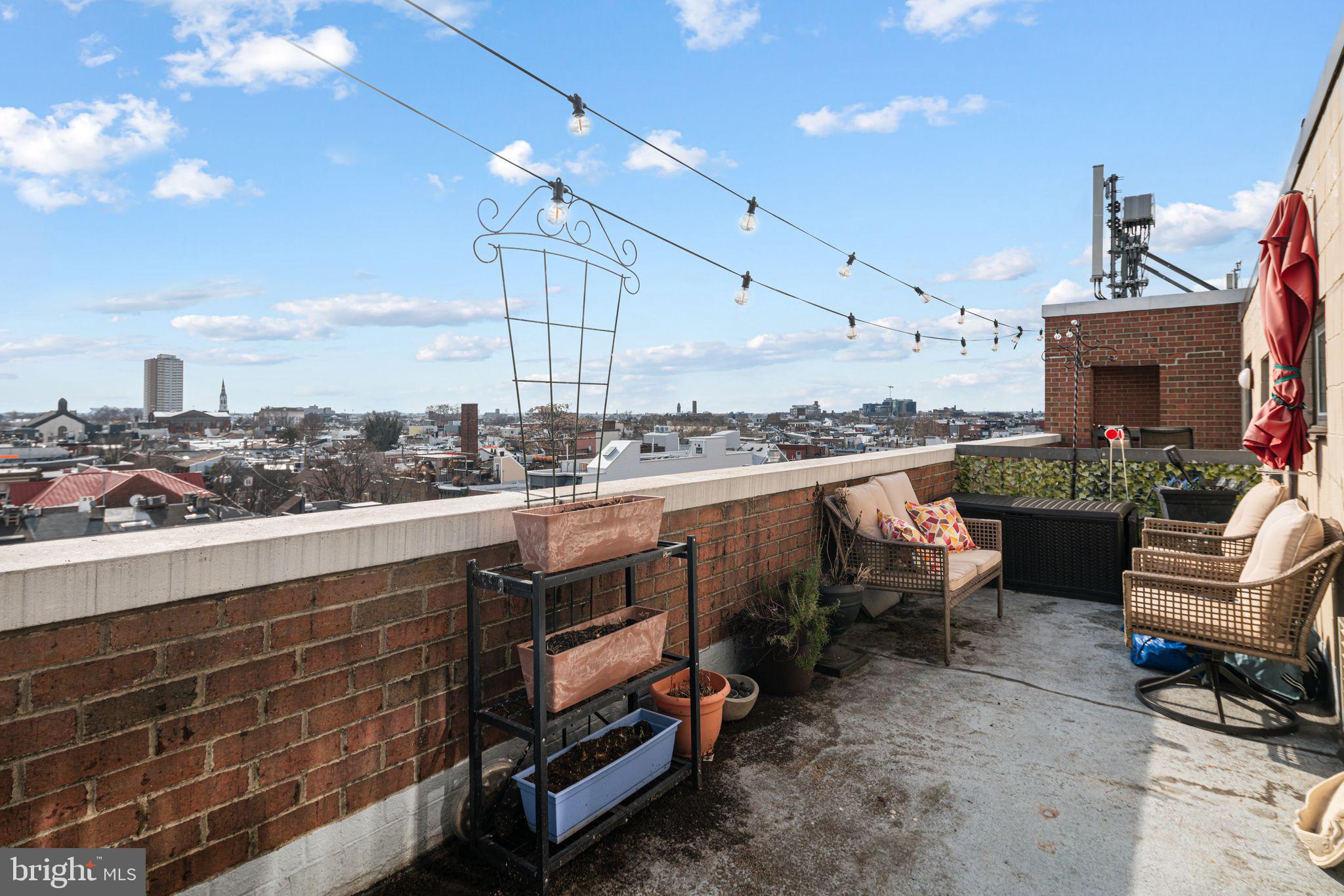 SOCIETY HILL - Residential Lease