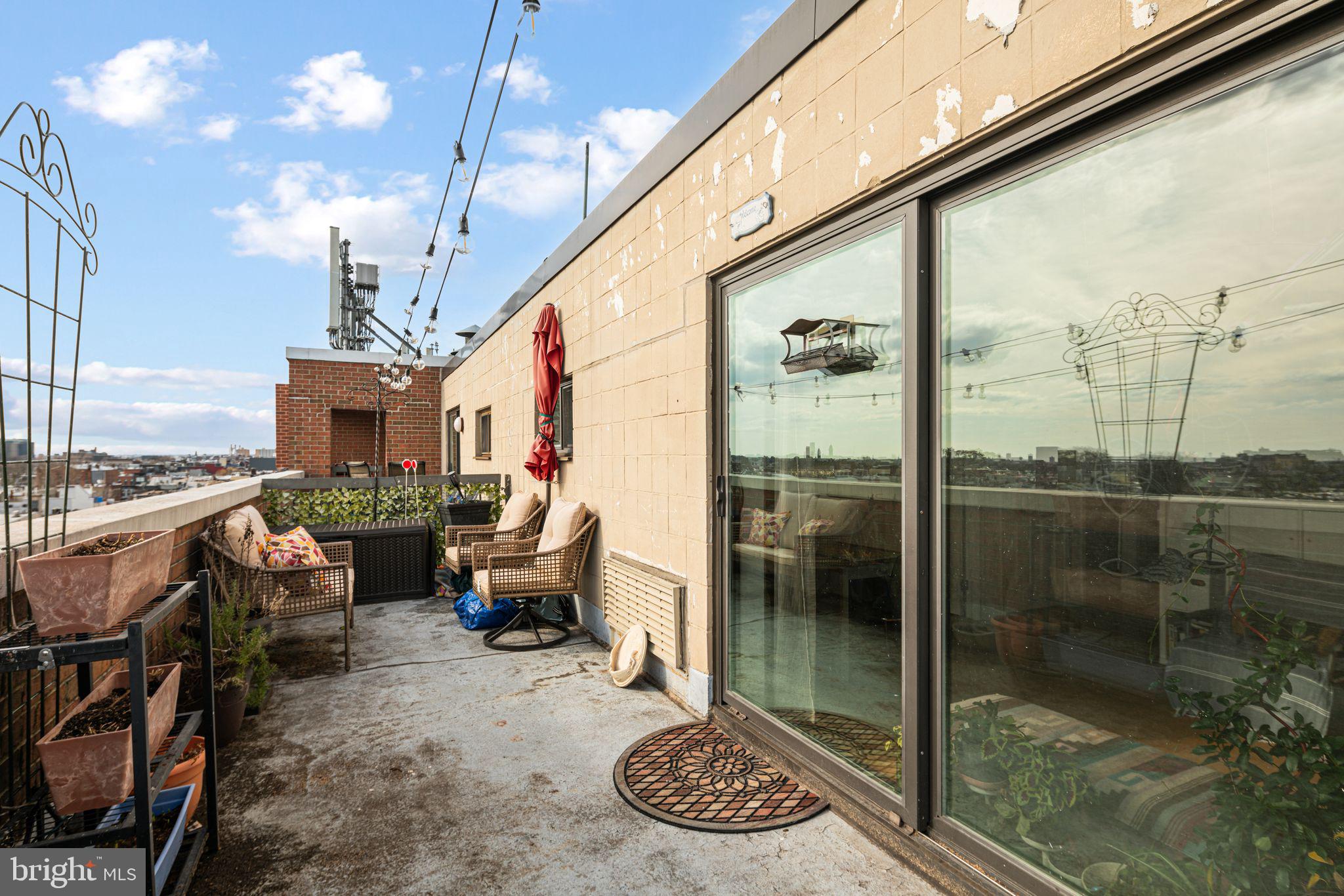 SOCIETY HILL - Residential Lease