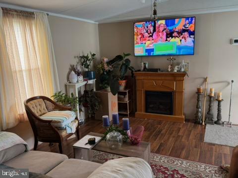 ROYAL CREST ESTATES - Residential