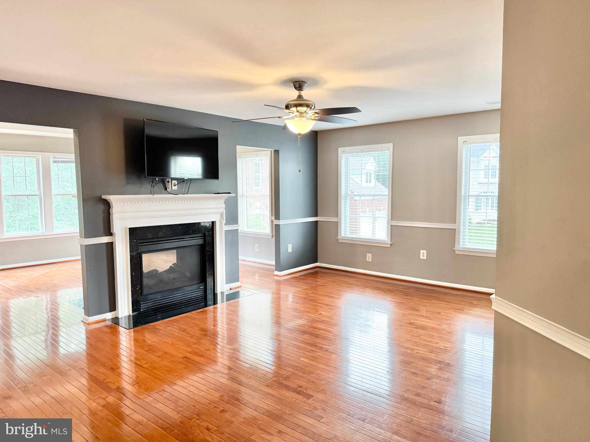 STONEWALL MANOR - Residential Lease