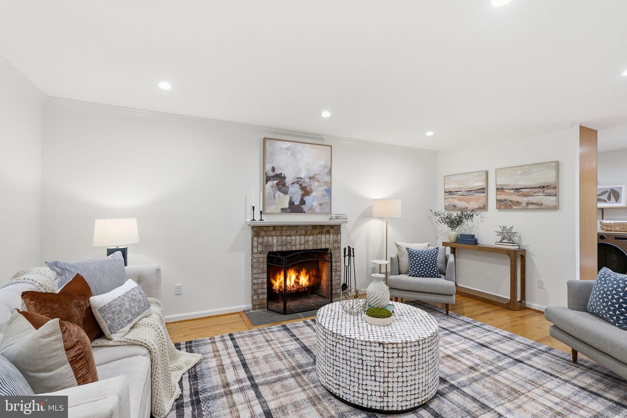 REGENCY ESTATES - Residential