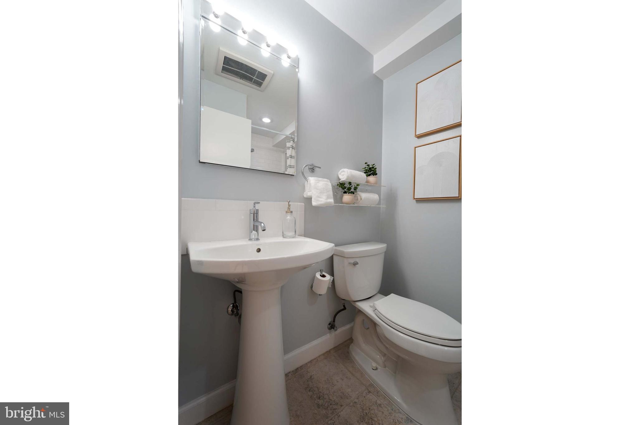 REGENCY ESTATES - Residential