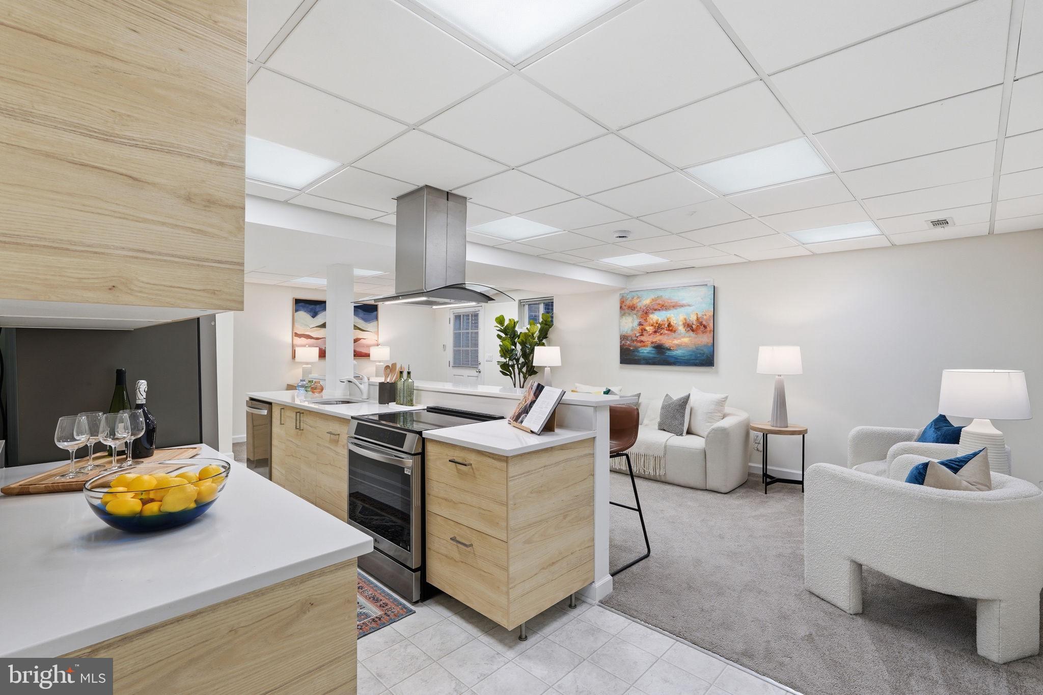 REGENCY ESTATES - Residential
