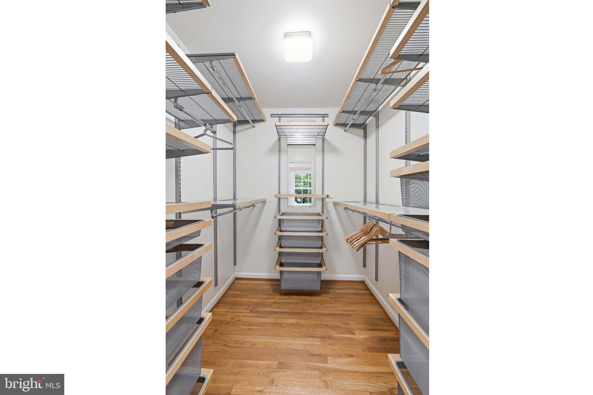 REGENCY ESTATES - Residential