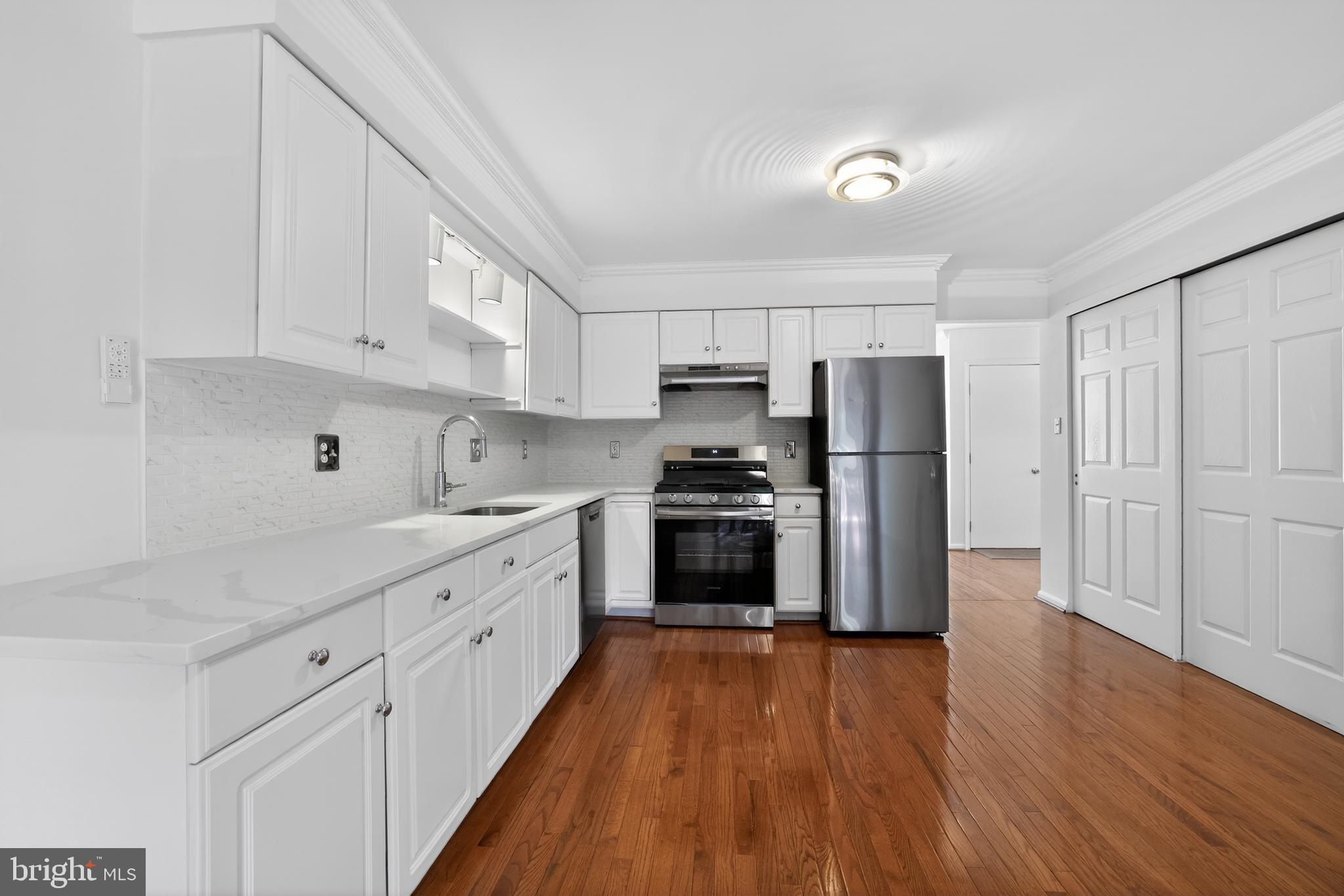 STONEGATE - Residential