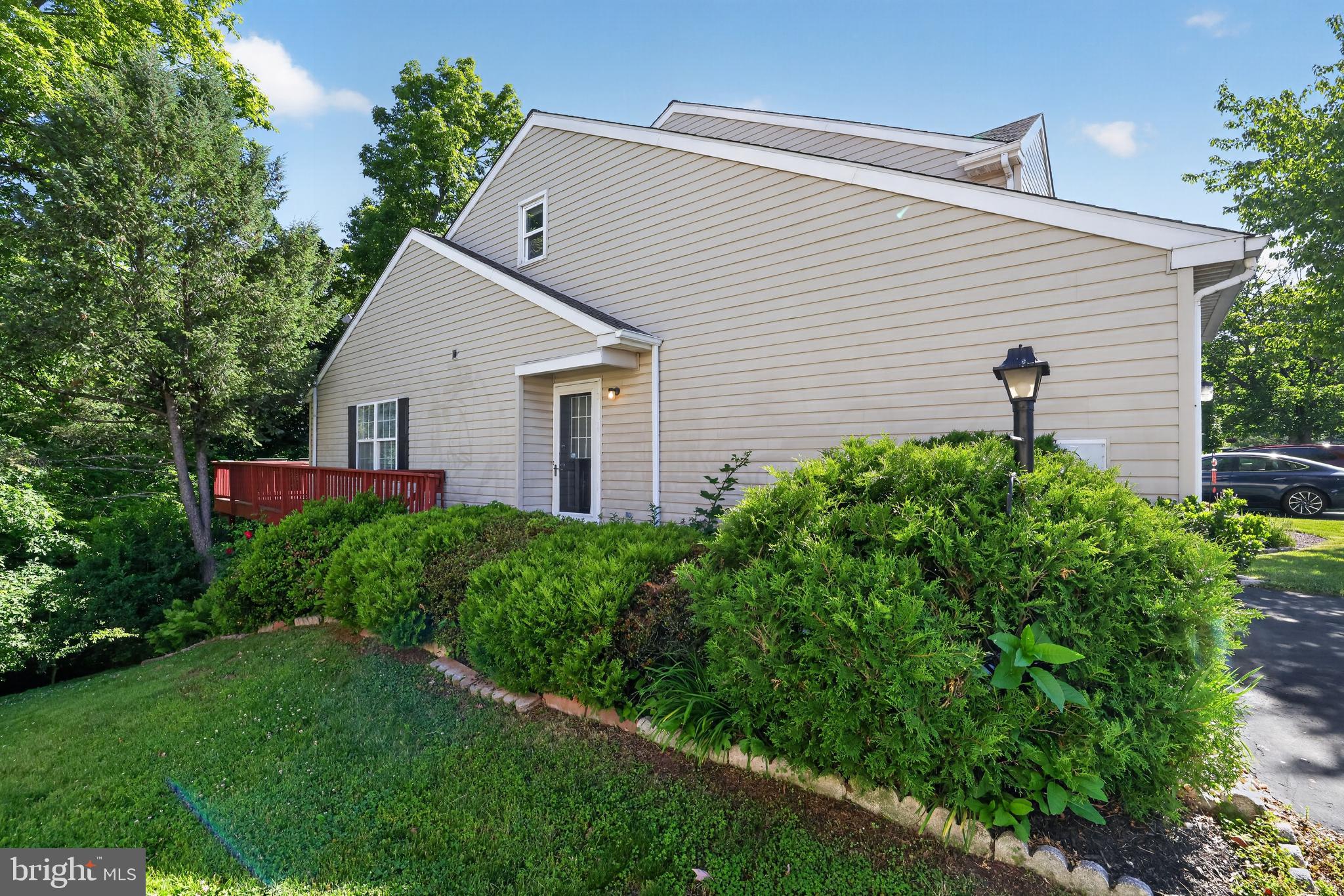 STONEGATE - Residential