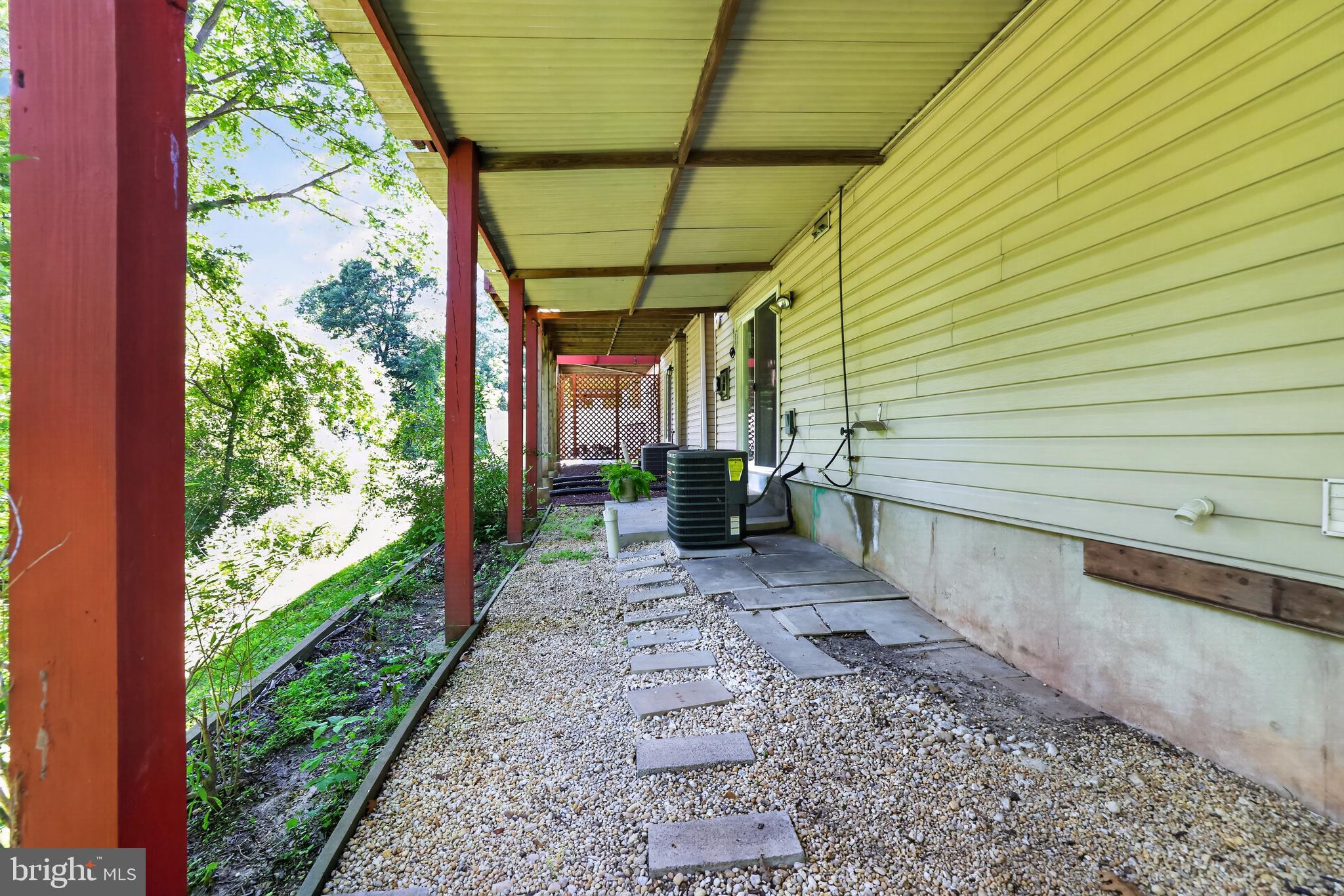 STONEGATE - Residential