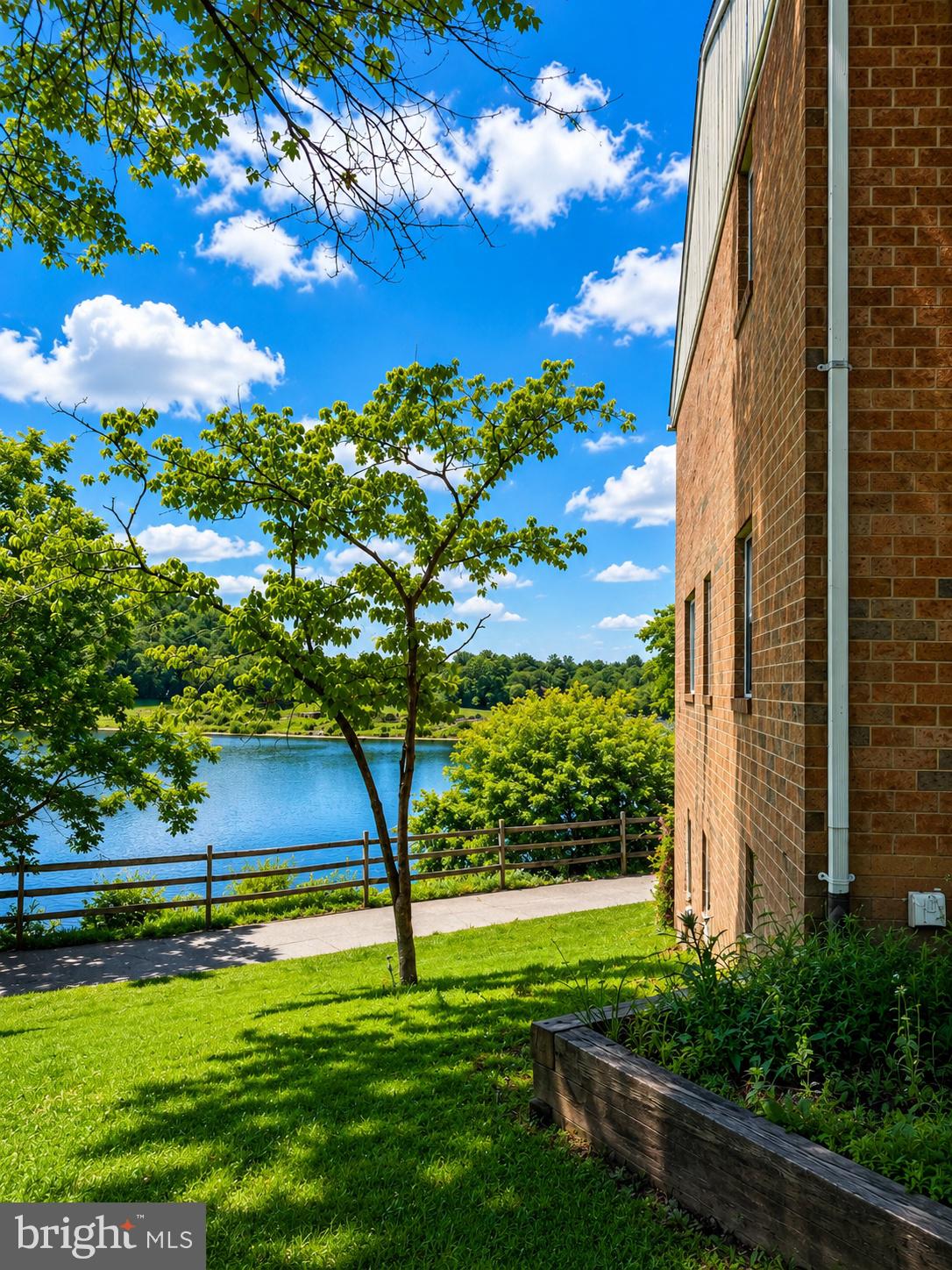 DOCKSIDE - Residential
