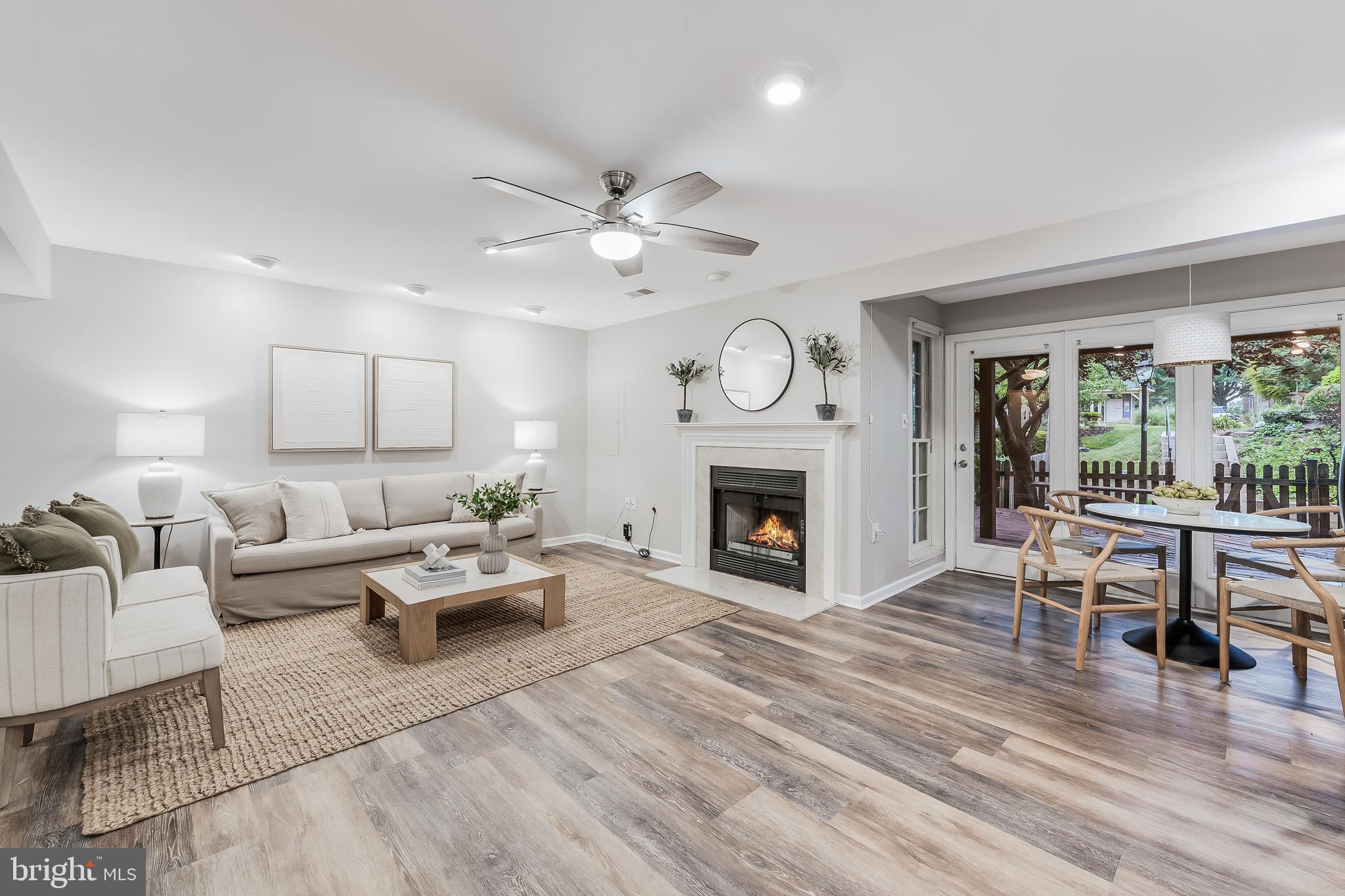 WELLINGTON COMMONS - Residential