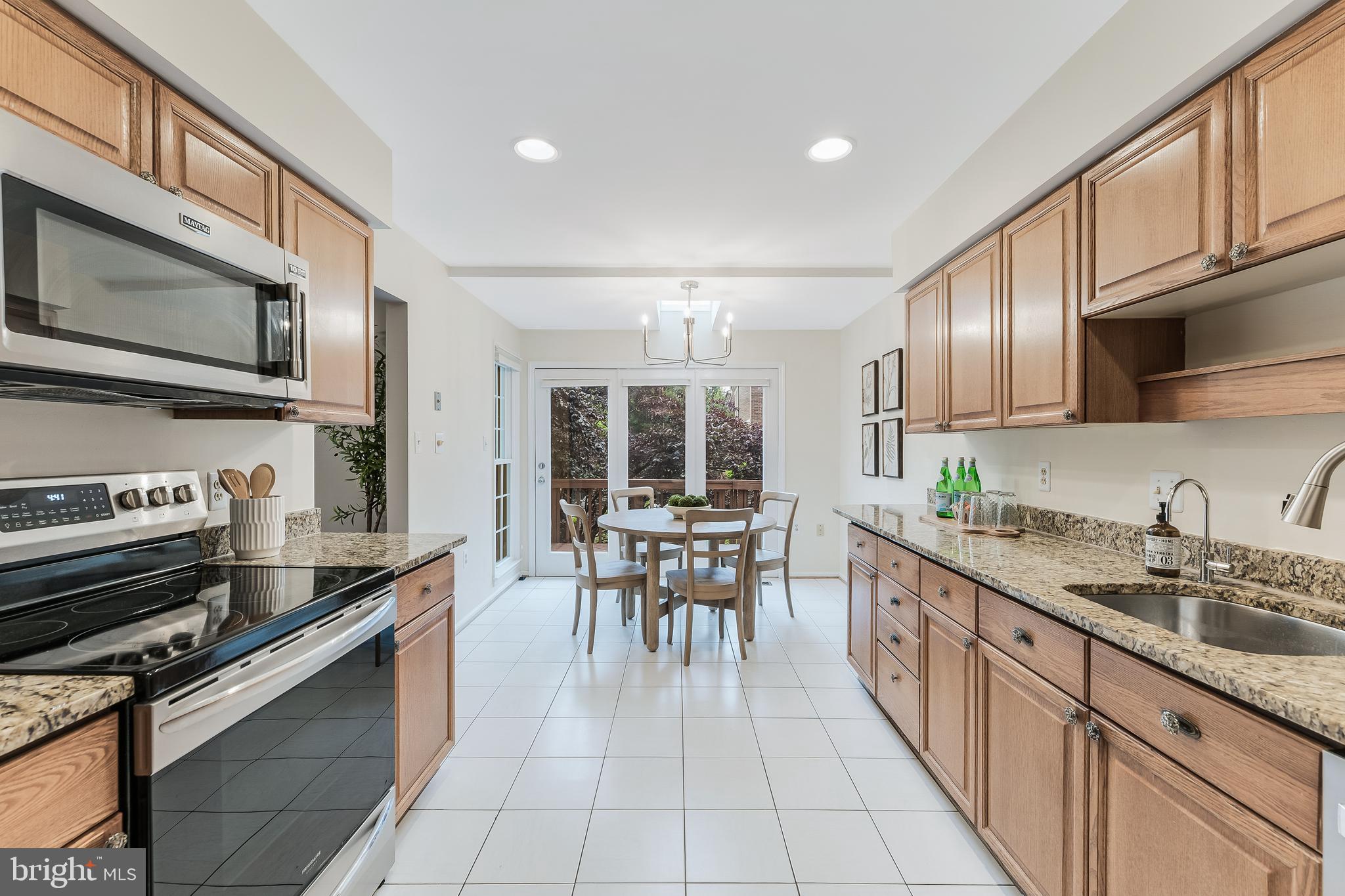 WELLINGTON COMMONS - Residential