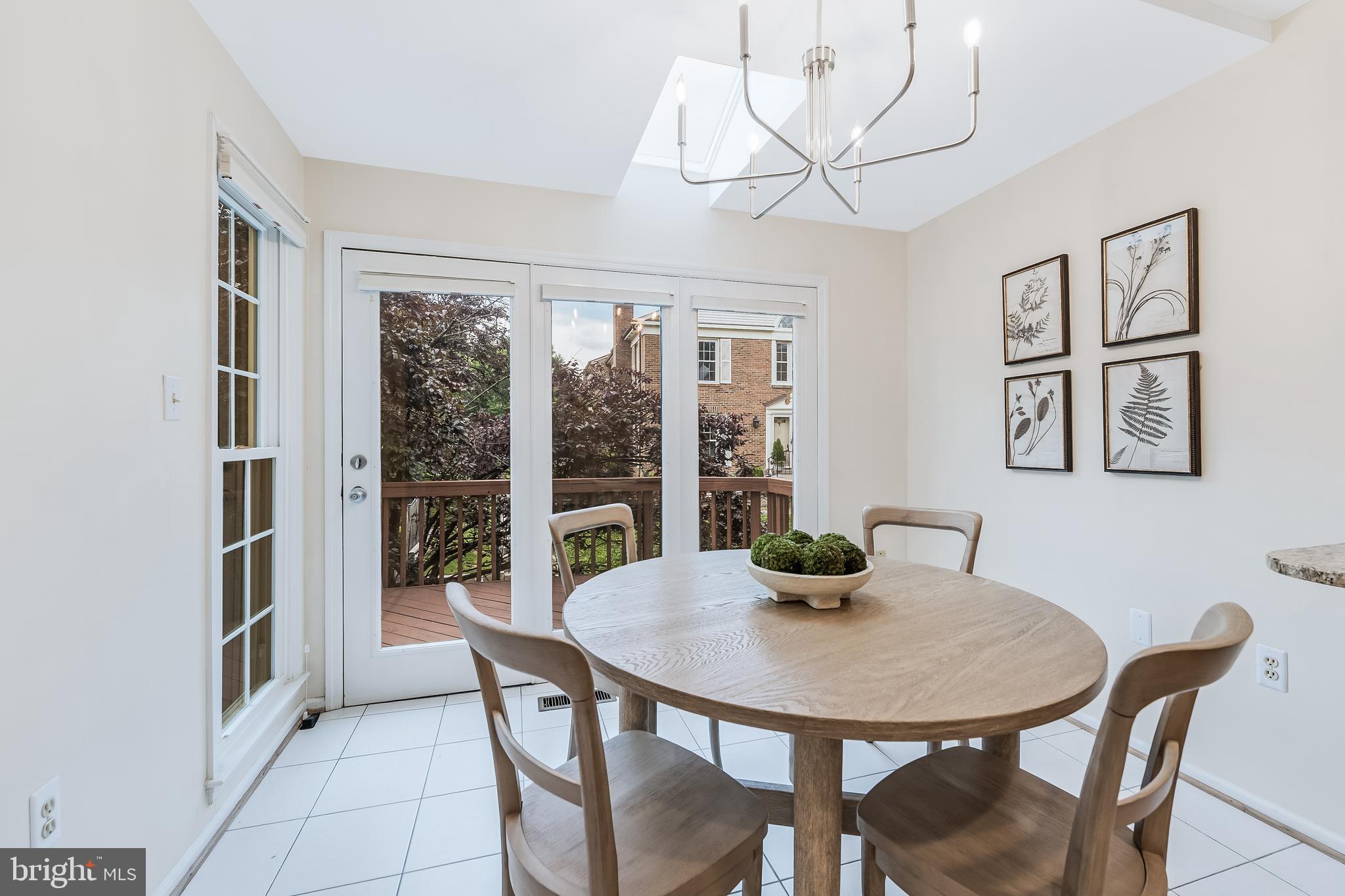 WELLINGTON COMMONS - Residential