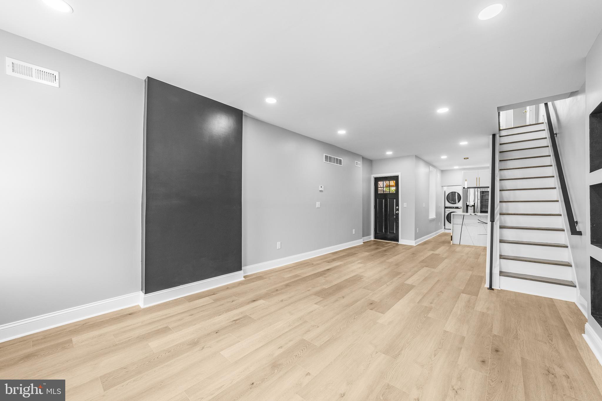 FRANKFORD - Residential