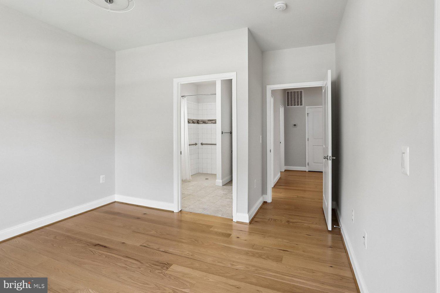 RIVERDALE HEIGHTS - Residential