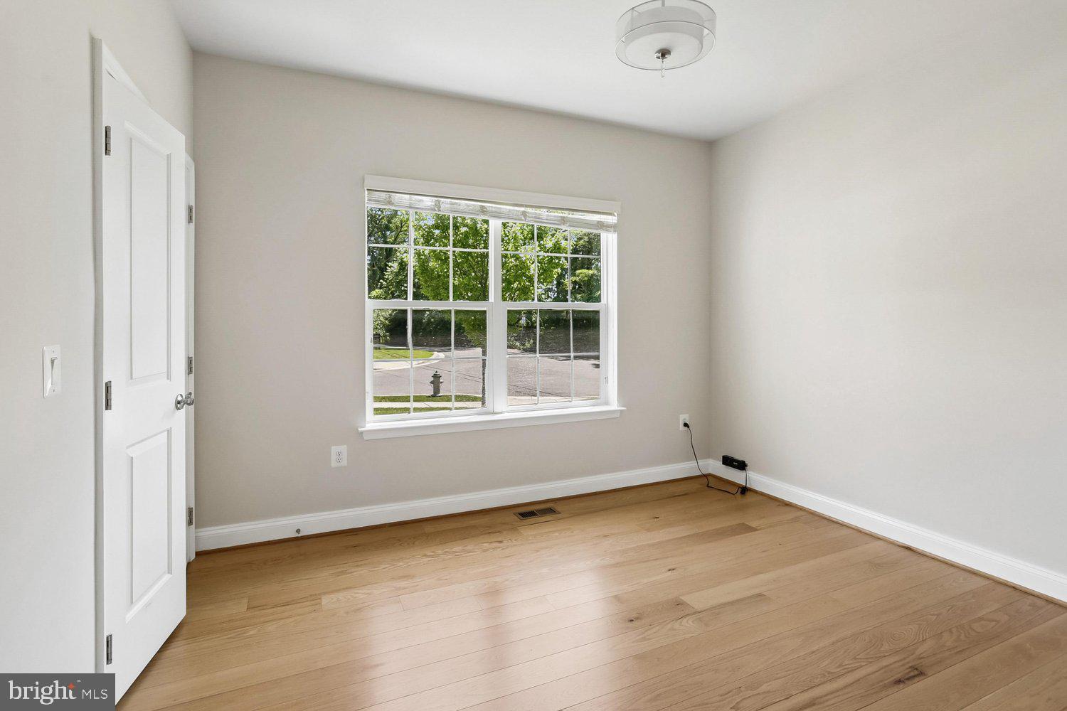 RIVERDALE HEIGHTS - Residential