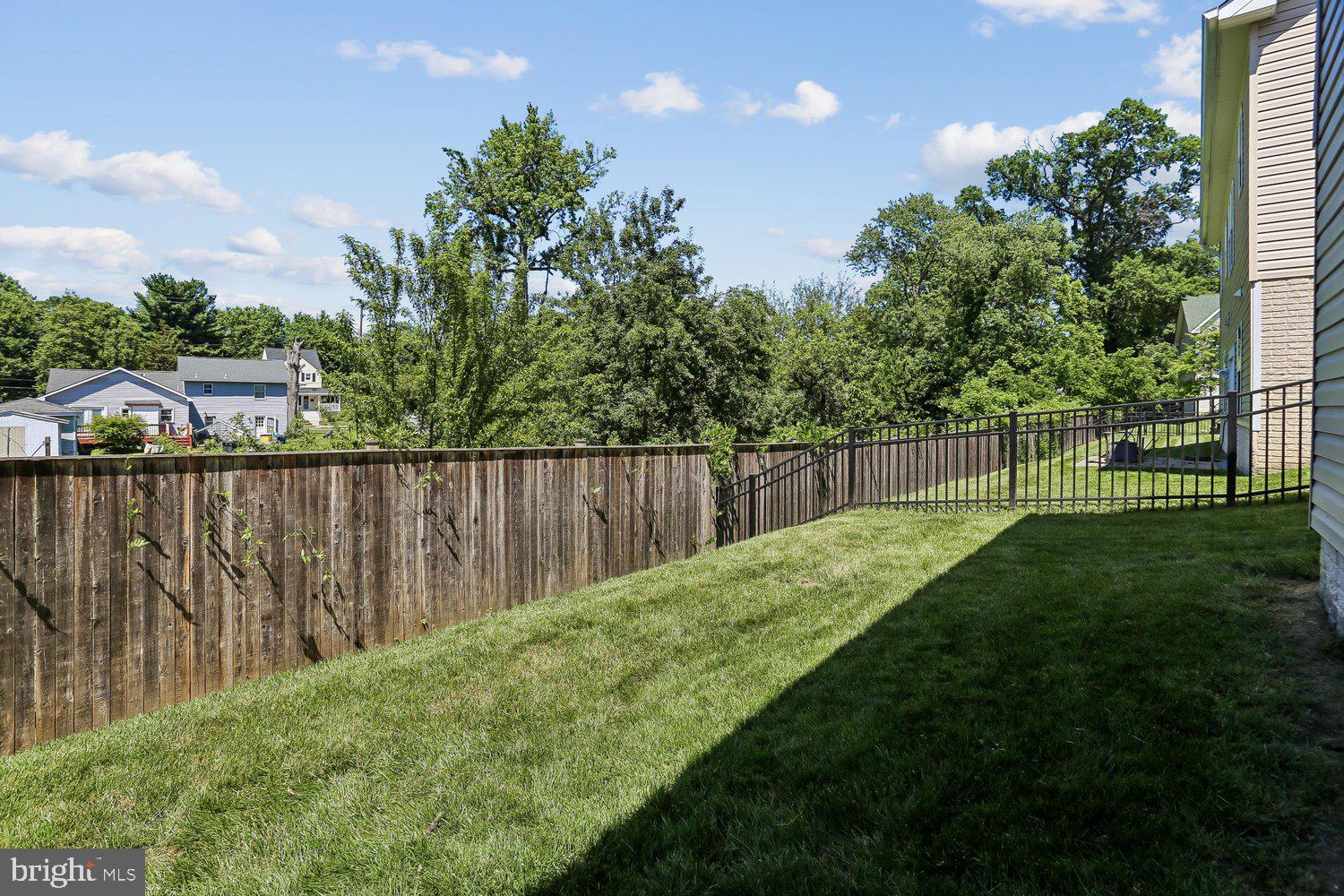 RIVERDALE HEIGHTS - Residential