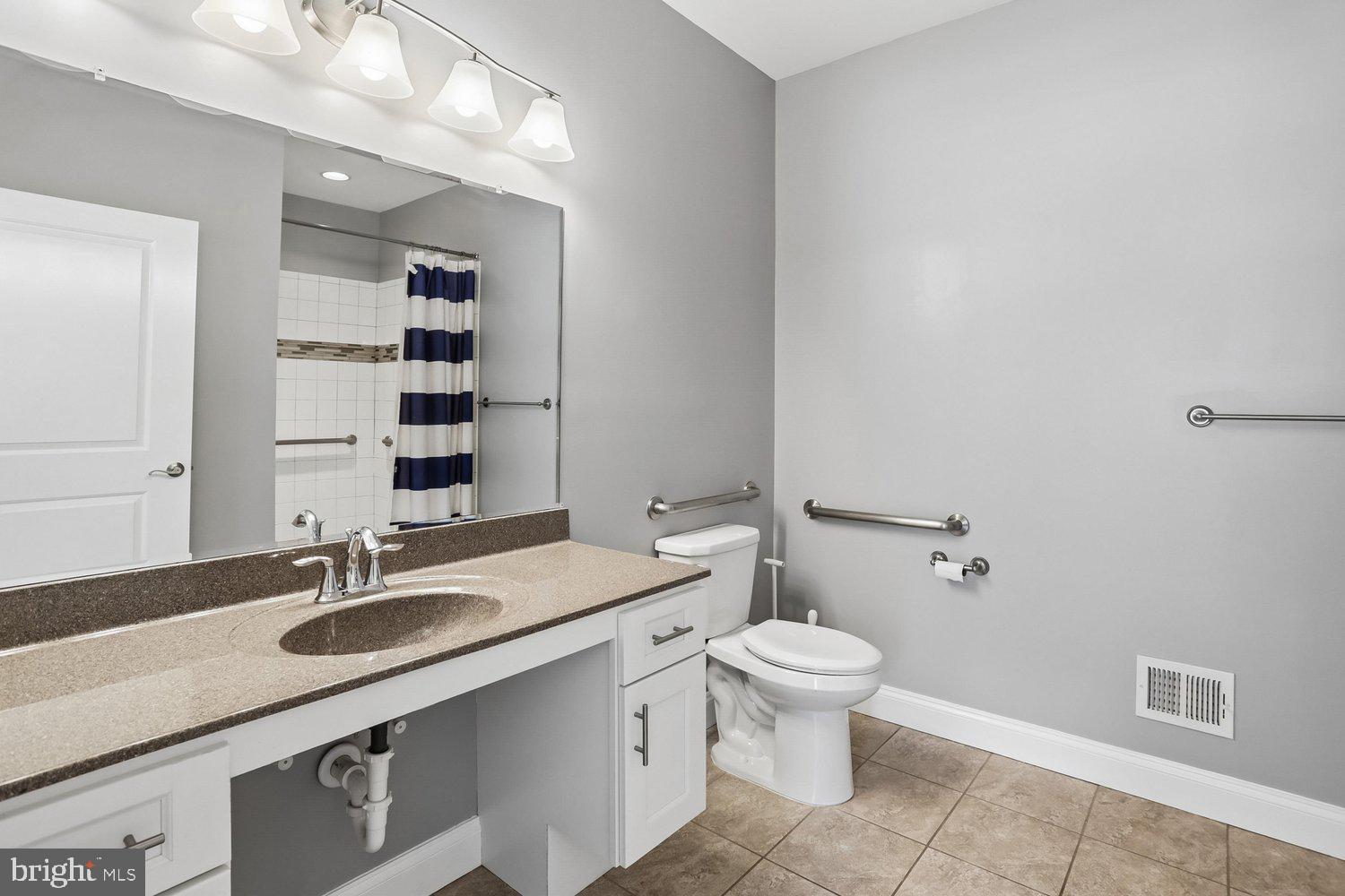 RIVERDALE HEIGHTS - Residential