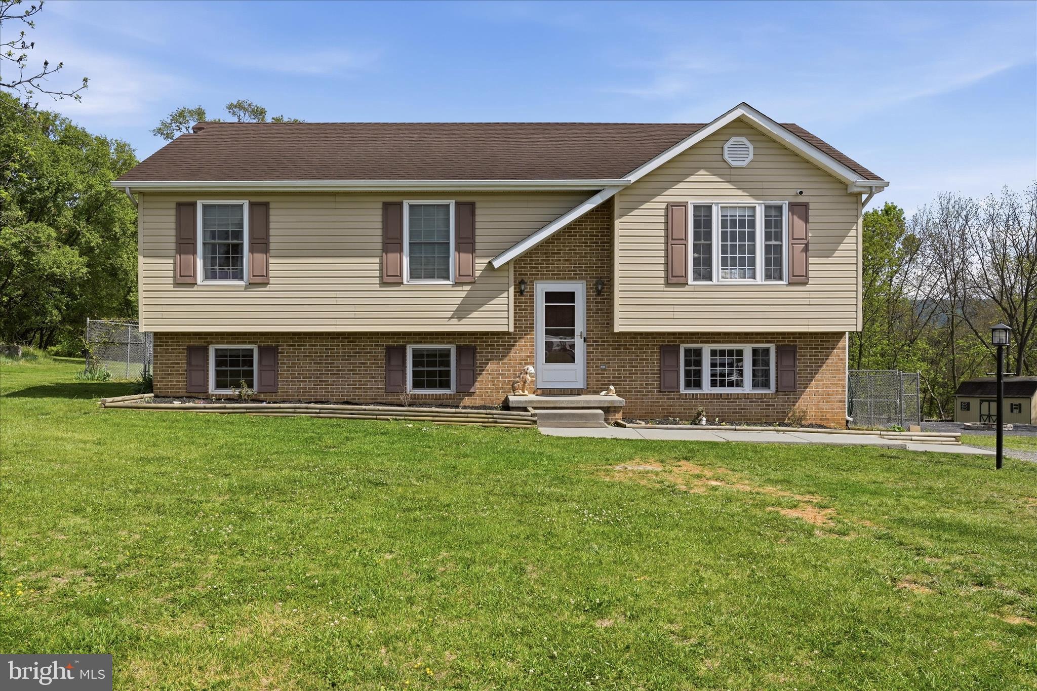 HILL BROOK - Residential