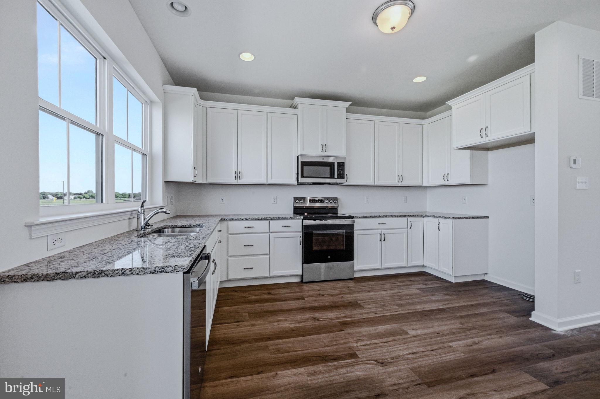 THE OVERLOOK AT BAYBERRY - Residential