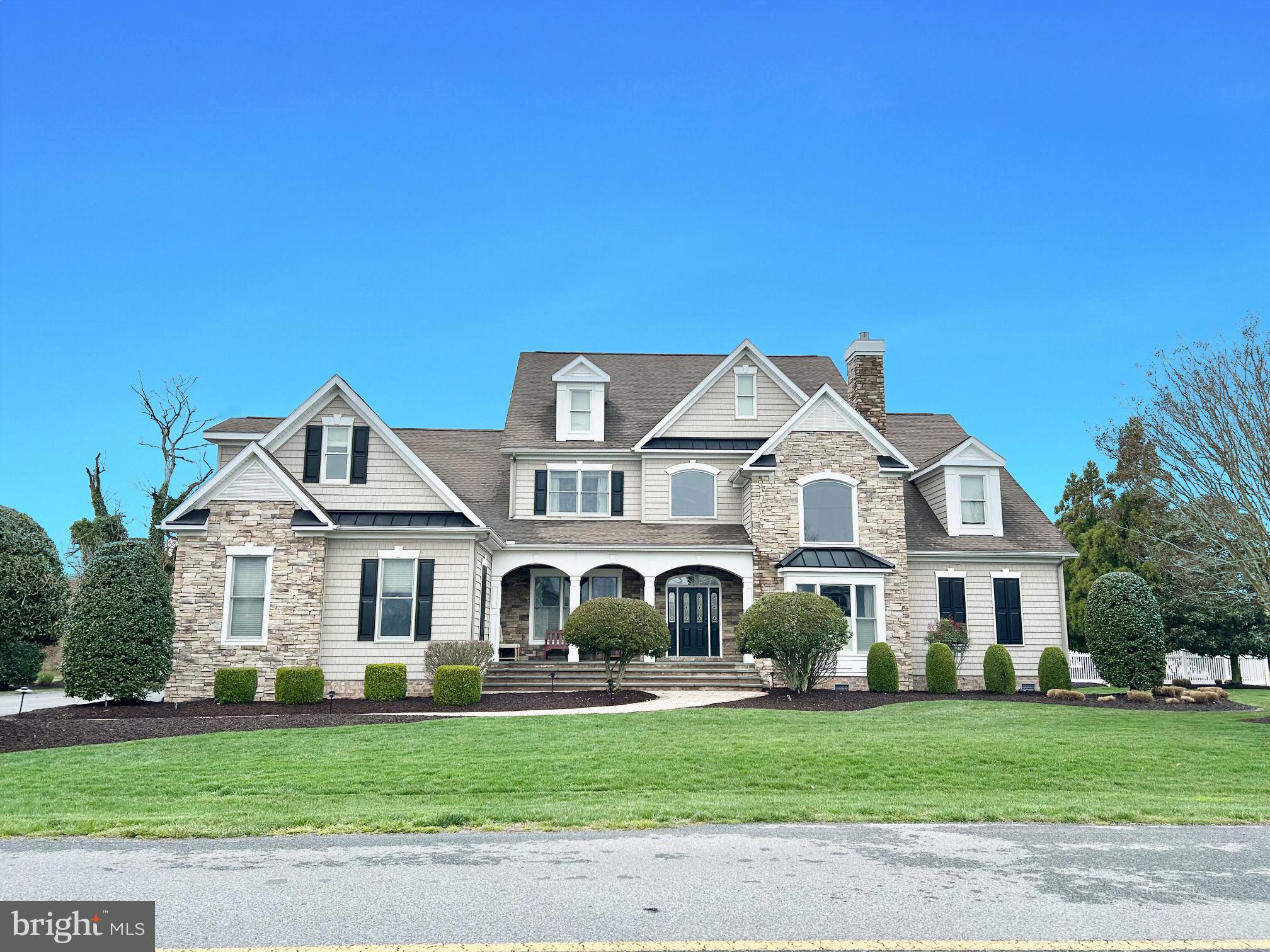 CAPTAINS HILL - Residential