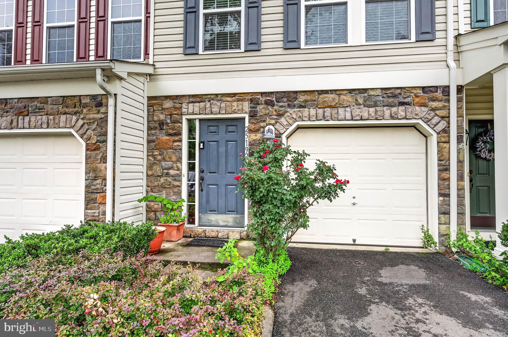 STONE RIDGE SOUTH - Residential