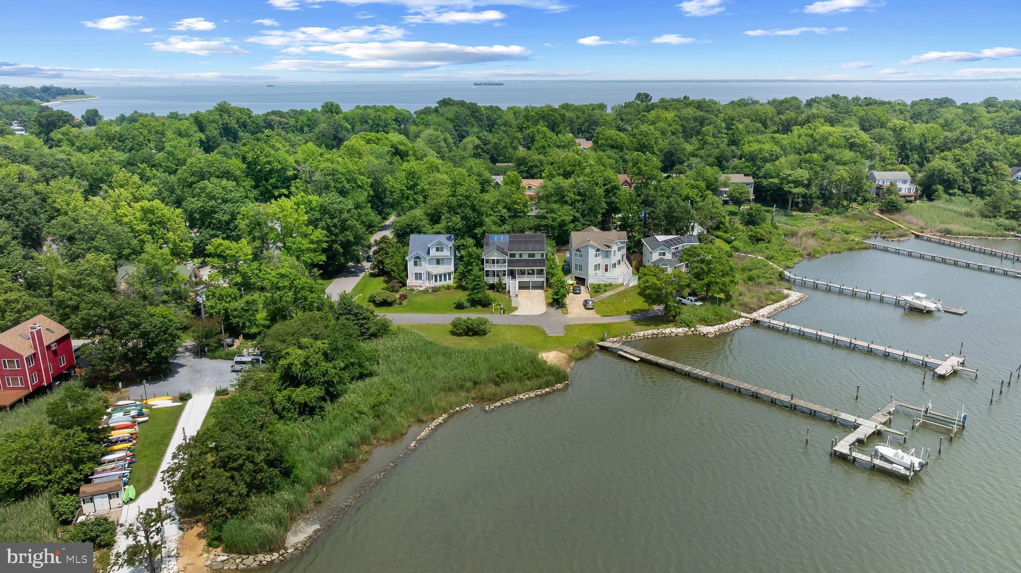 ARUNDEL ON THE BAY - Residential