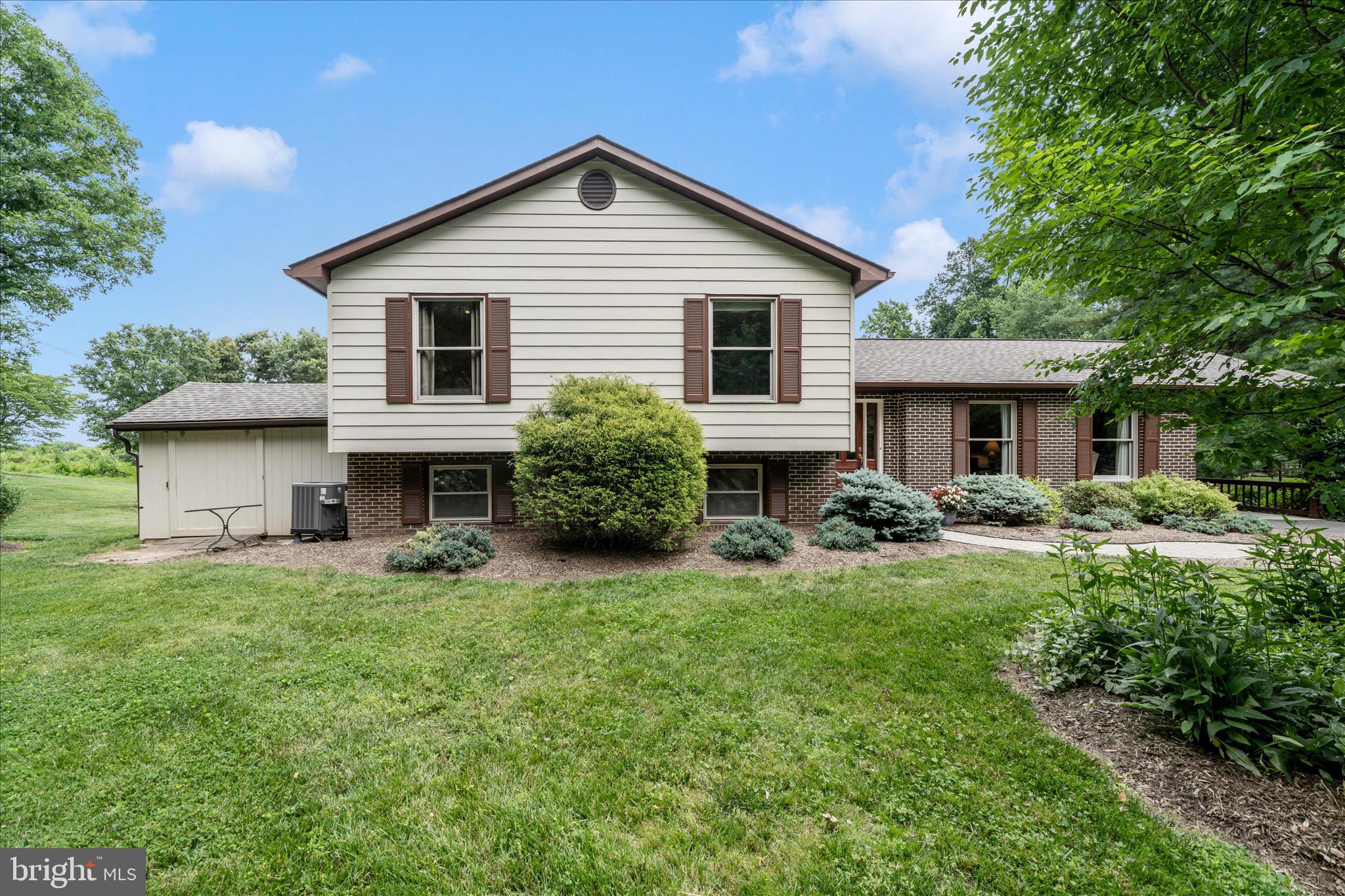 BURNT HICKORY - Residential