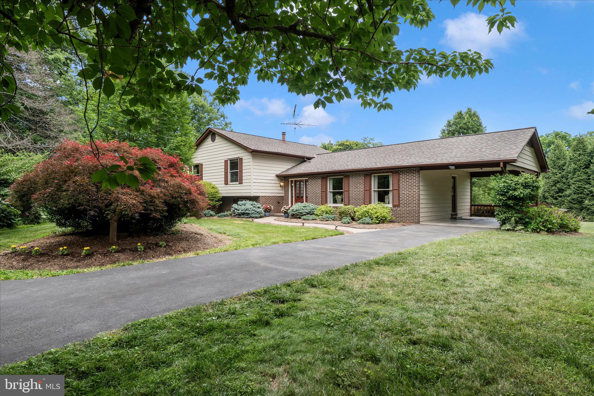 BURNT HICKORY - Residential