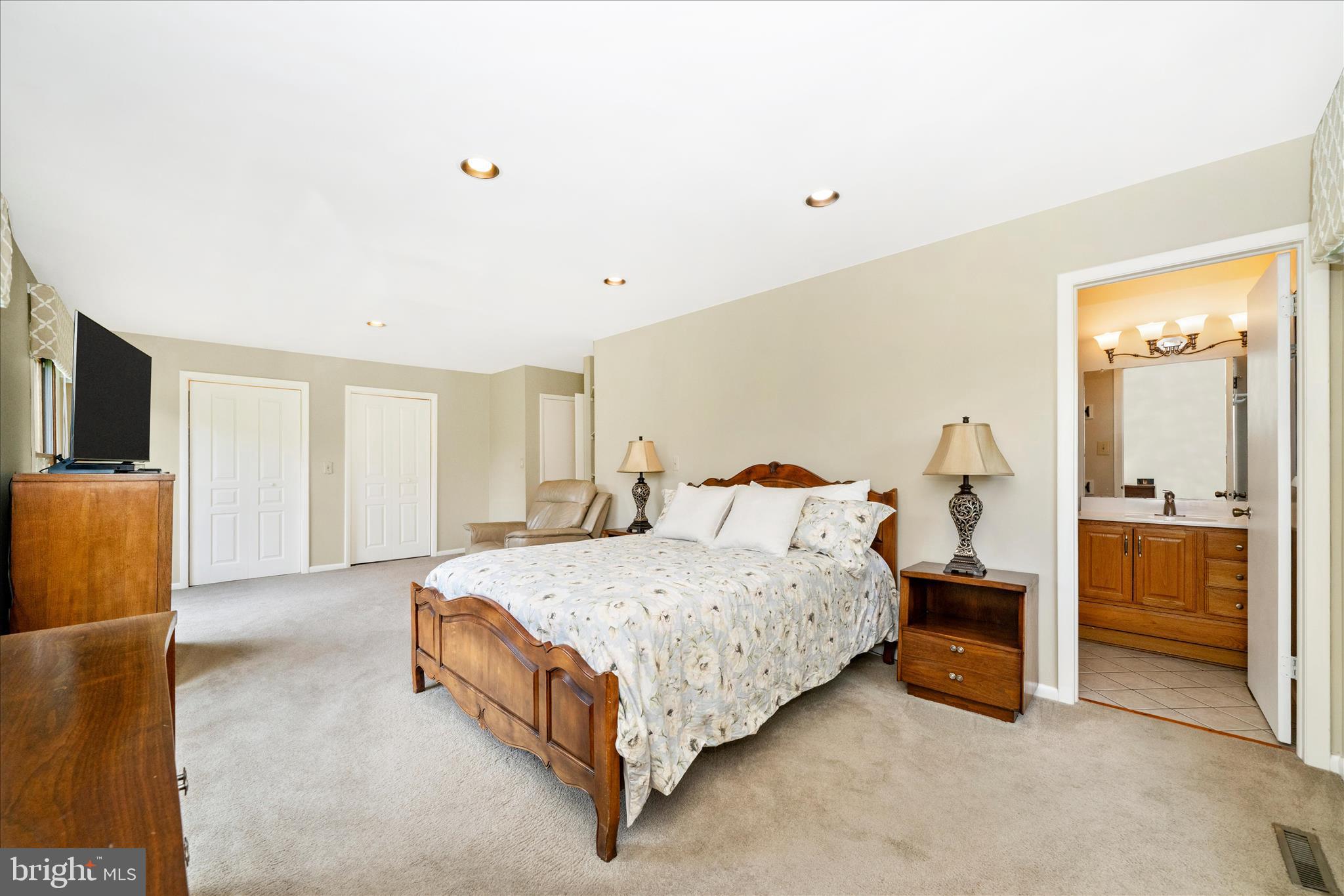 BURNT HICKORY - Residential