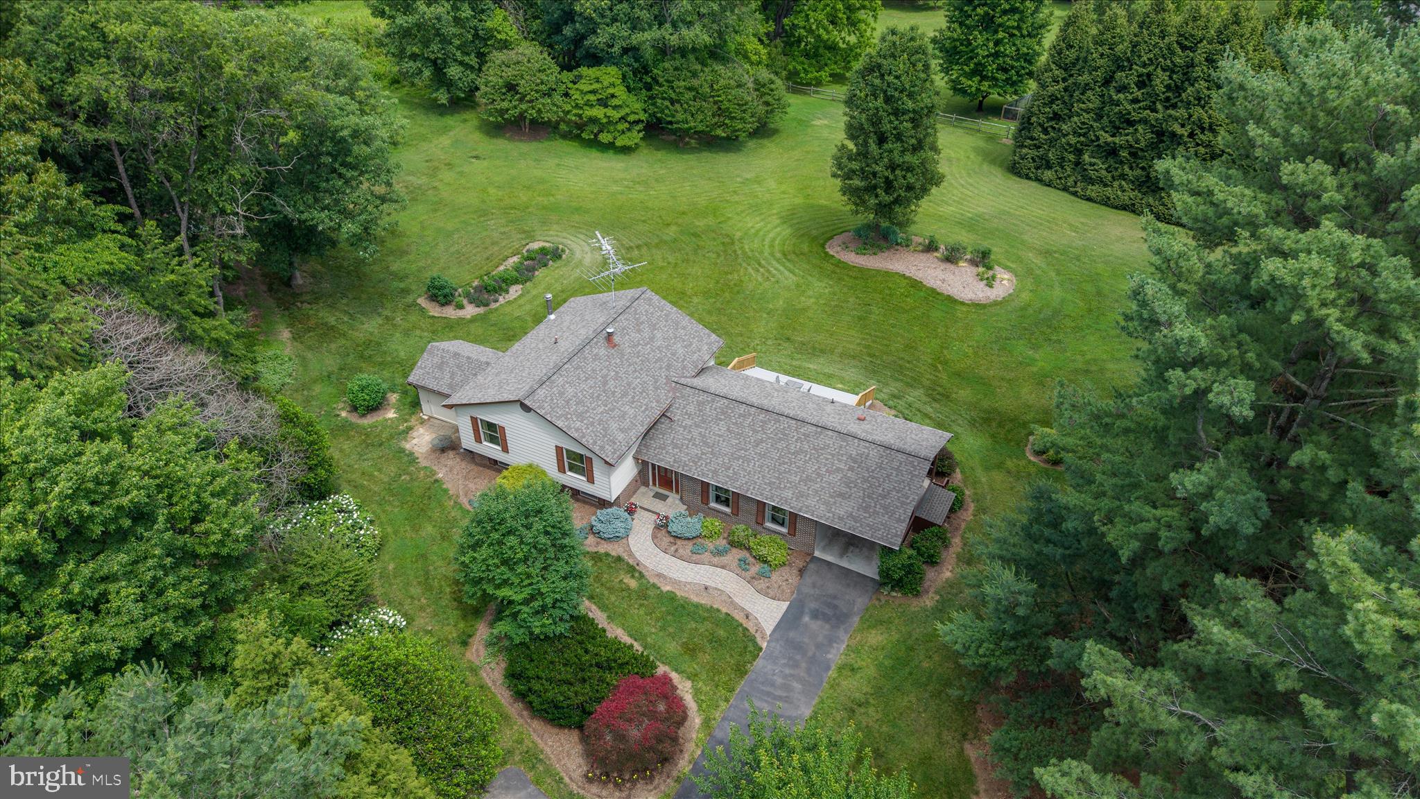 BURNT HICKORY - Residential