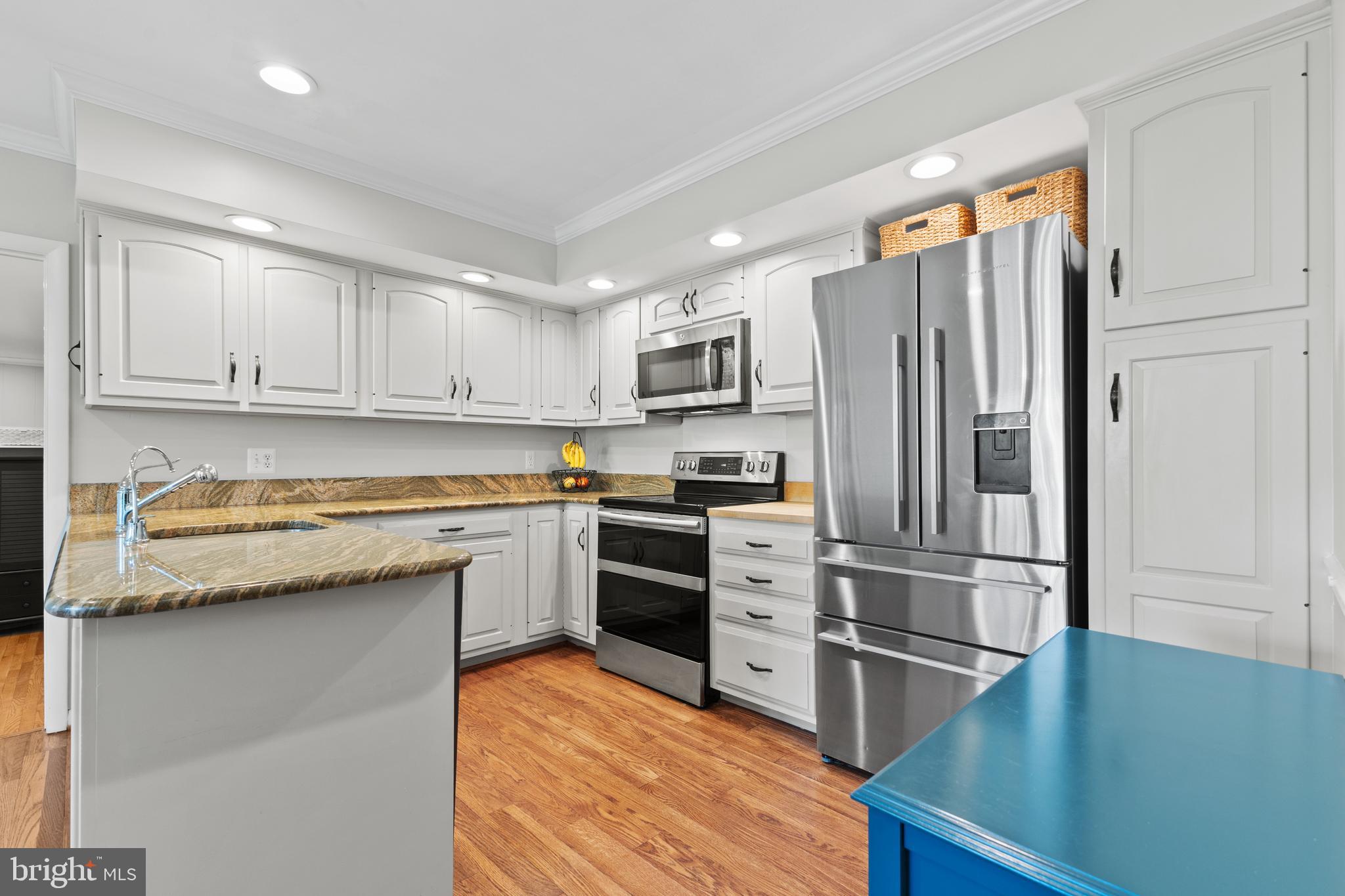 STRATFORD ON THE POTOMAC - Residential
