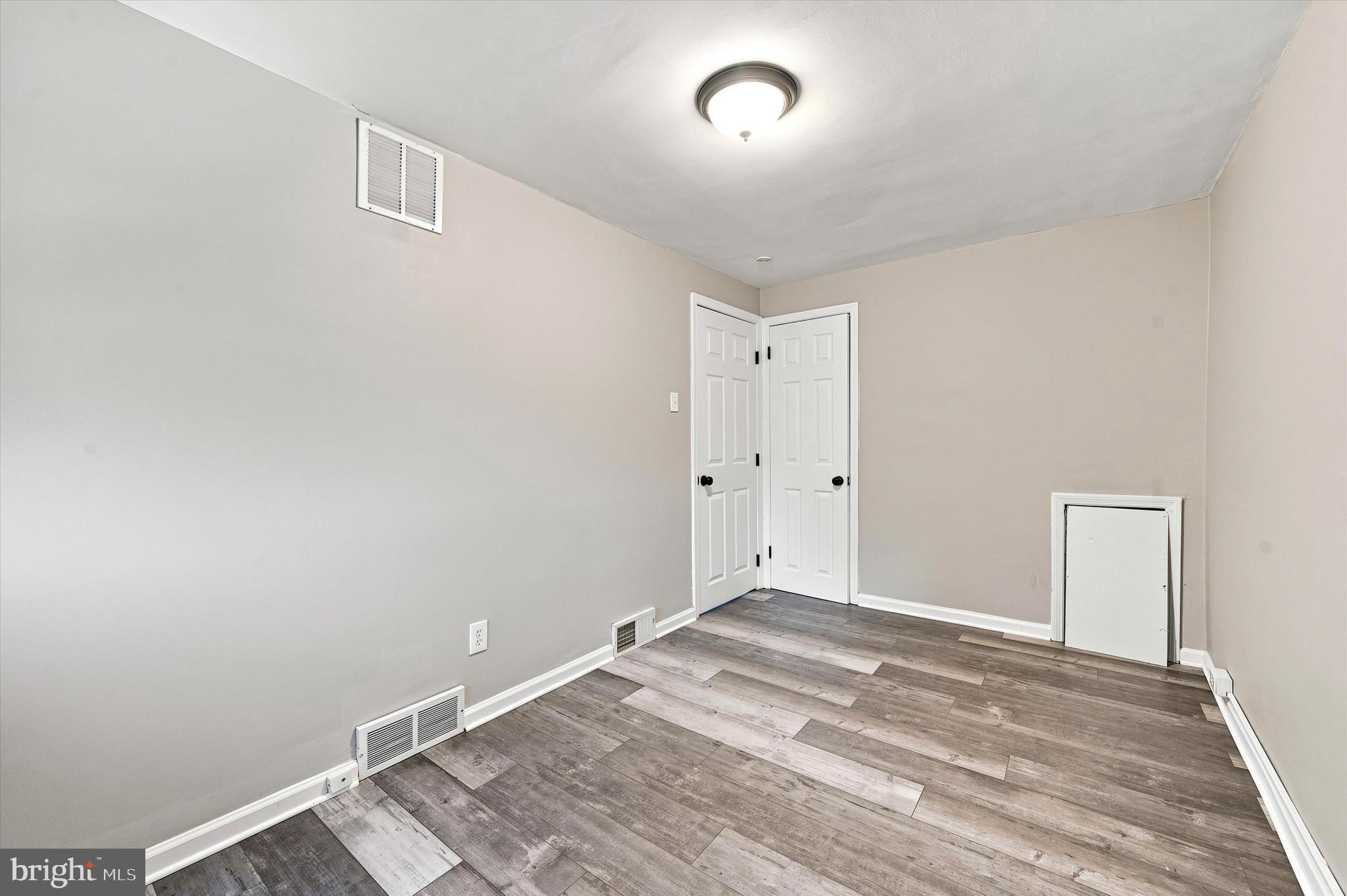 DELMAR VILLAGE - Residential