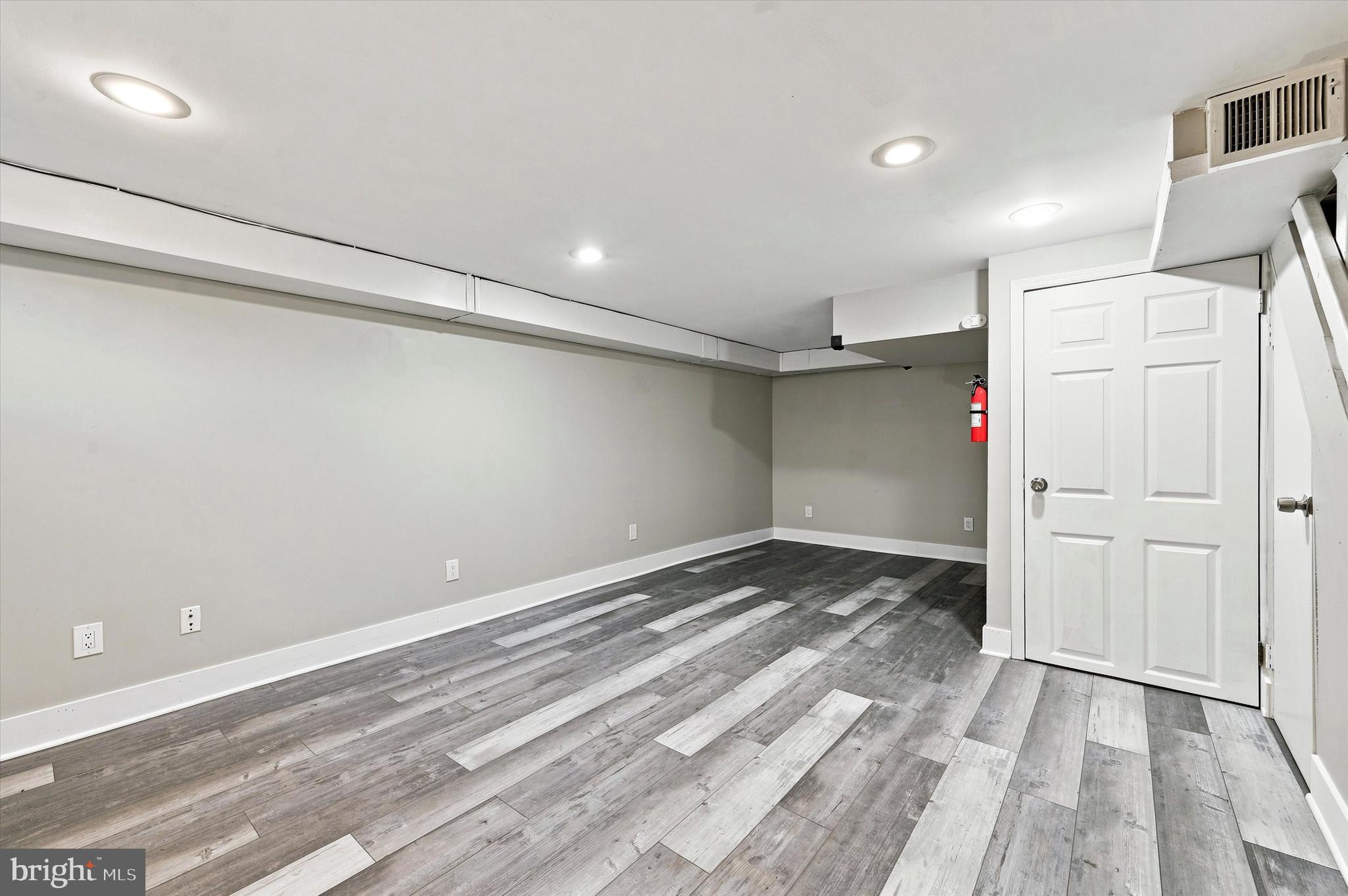 DELMAR VILLAGE - Residential
