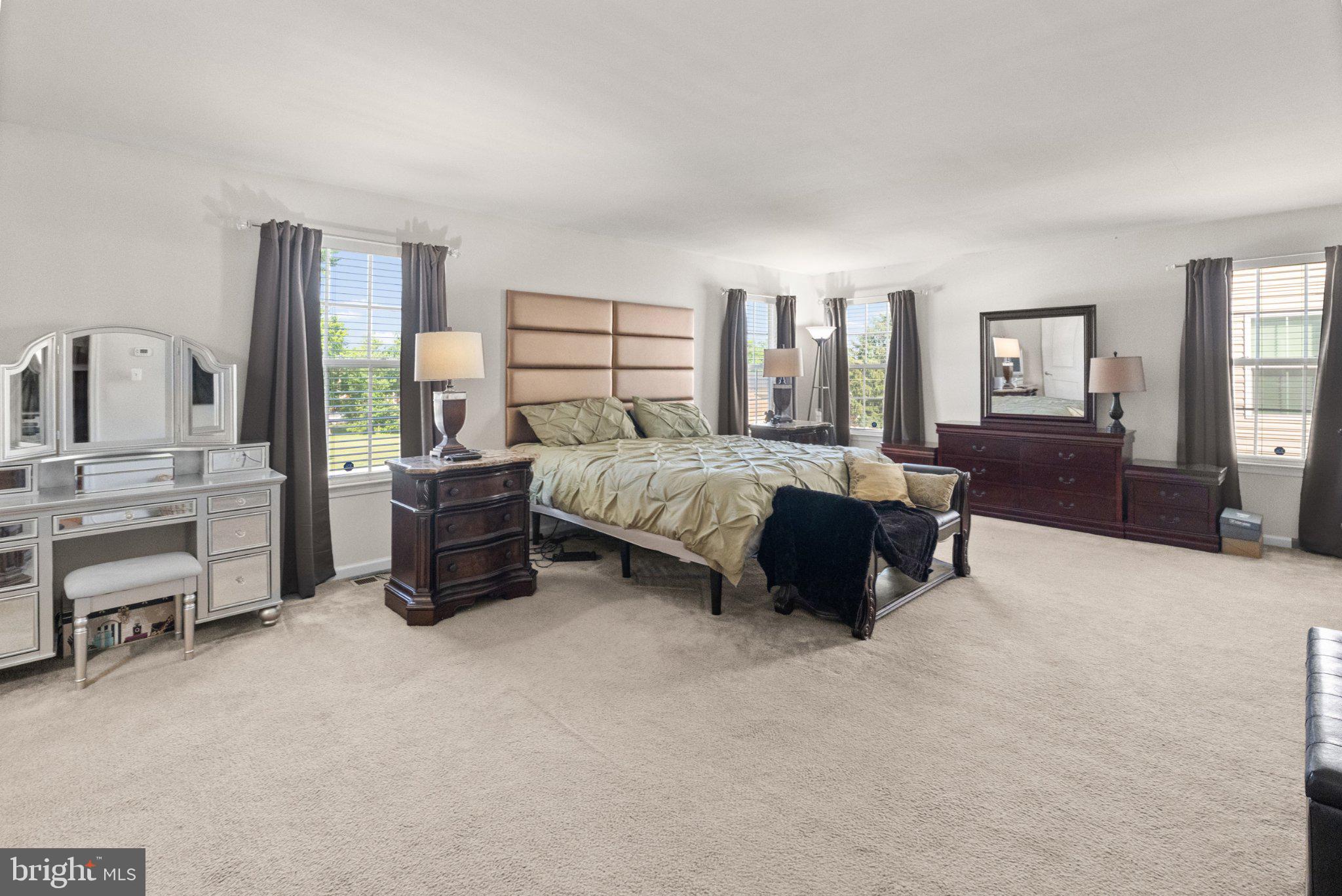 MEDLEY ESTATES - Residential