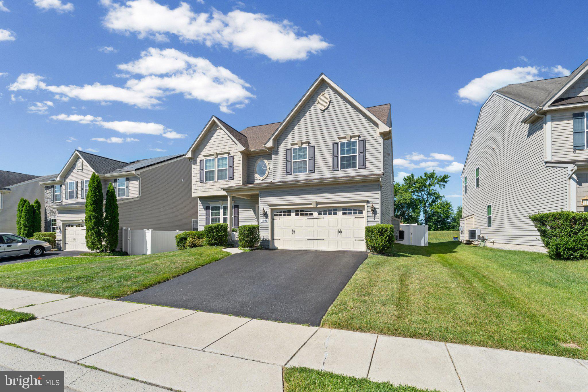 MEDLEY ESTATES - Residential