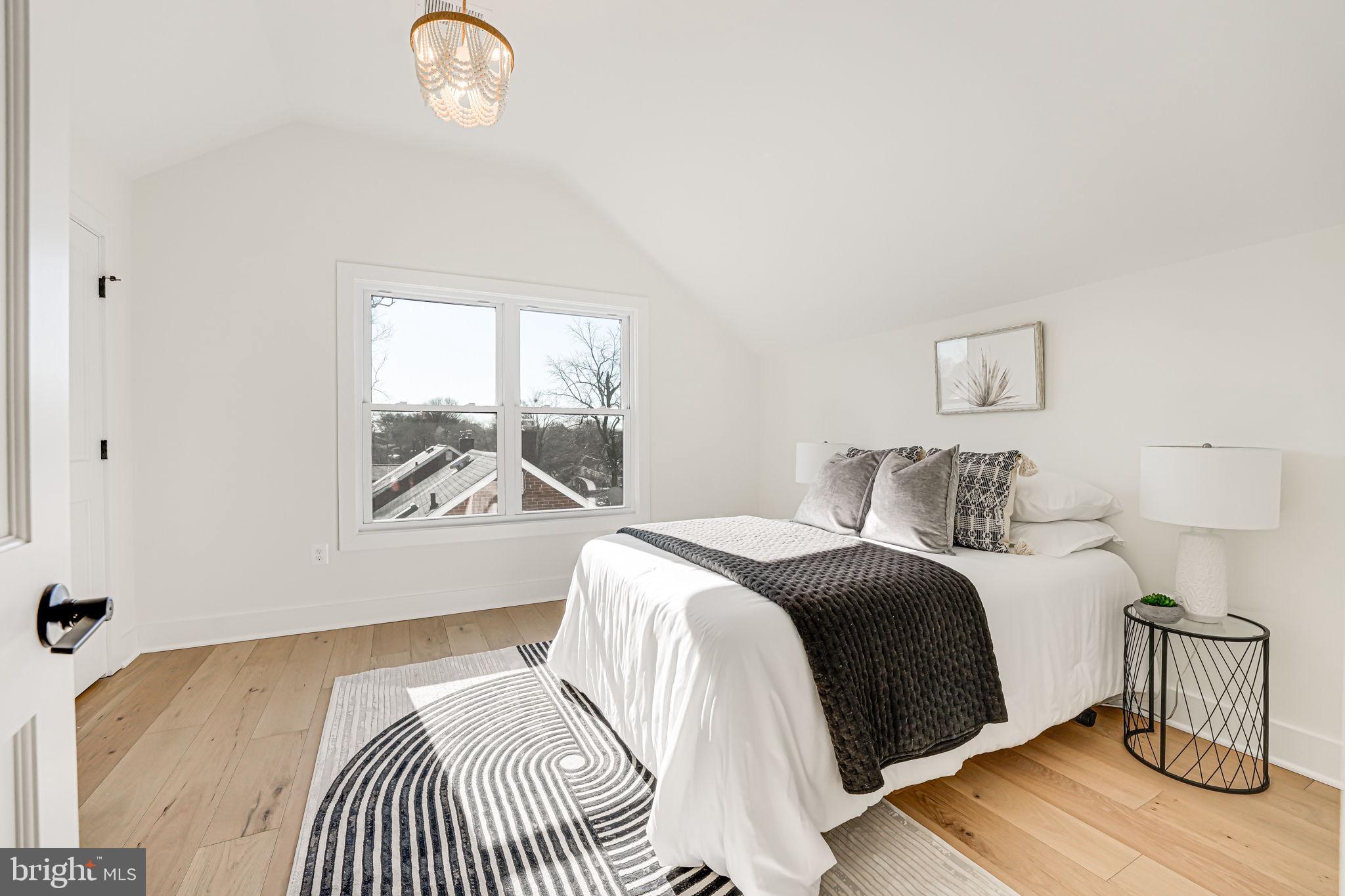BON AIR - Residential