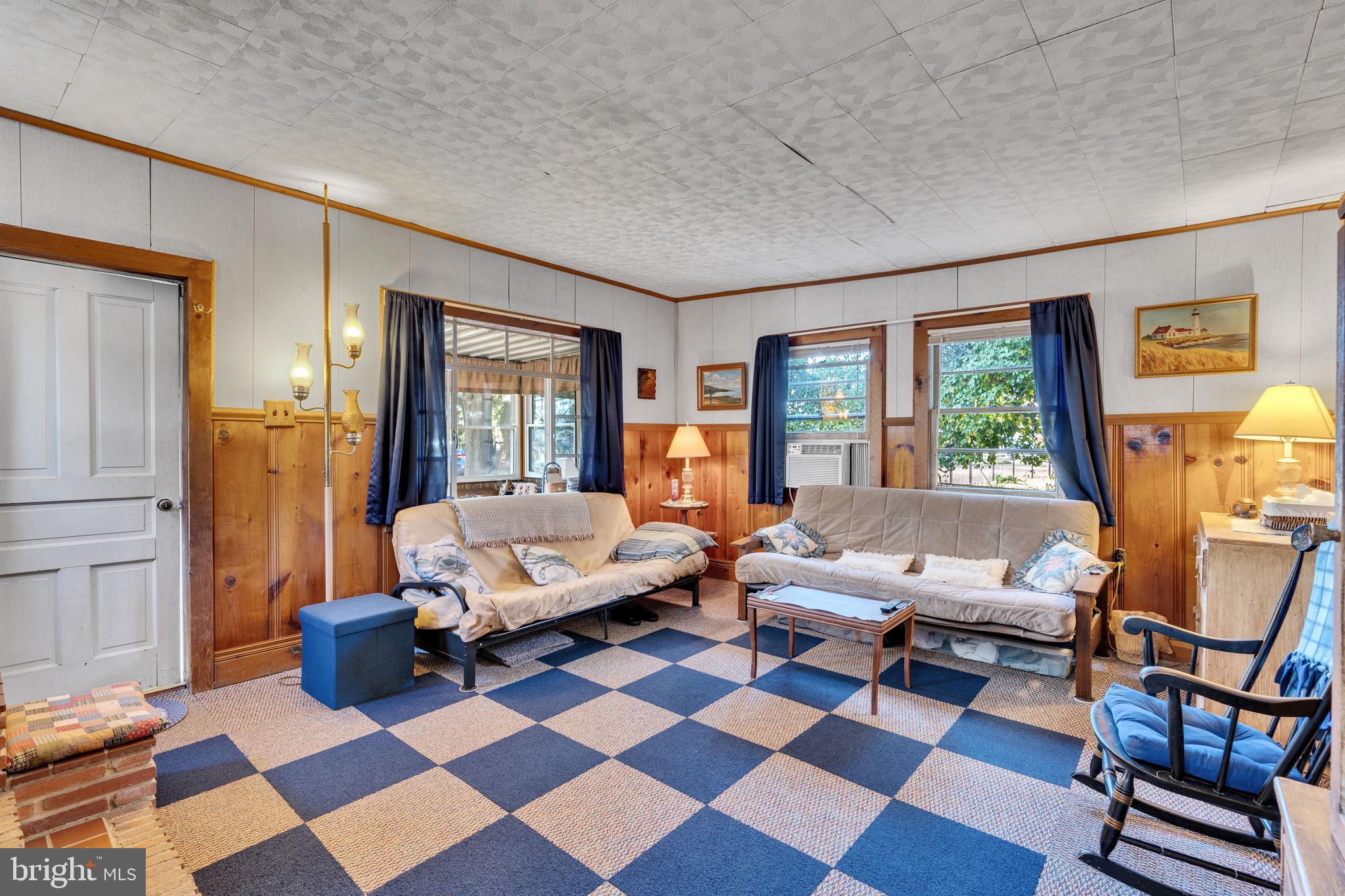 COVE POINT - Residential
