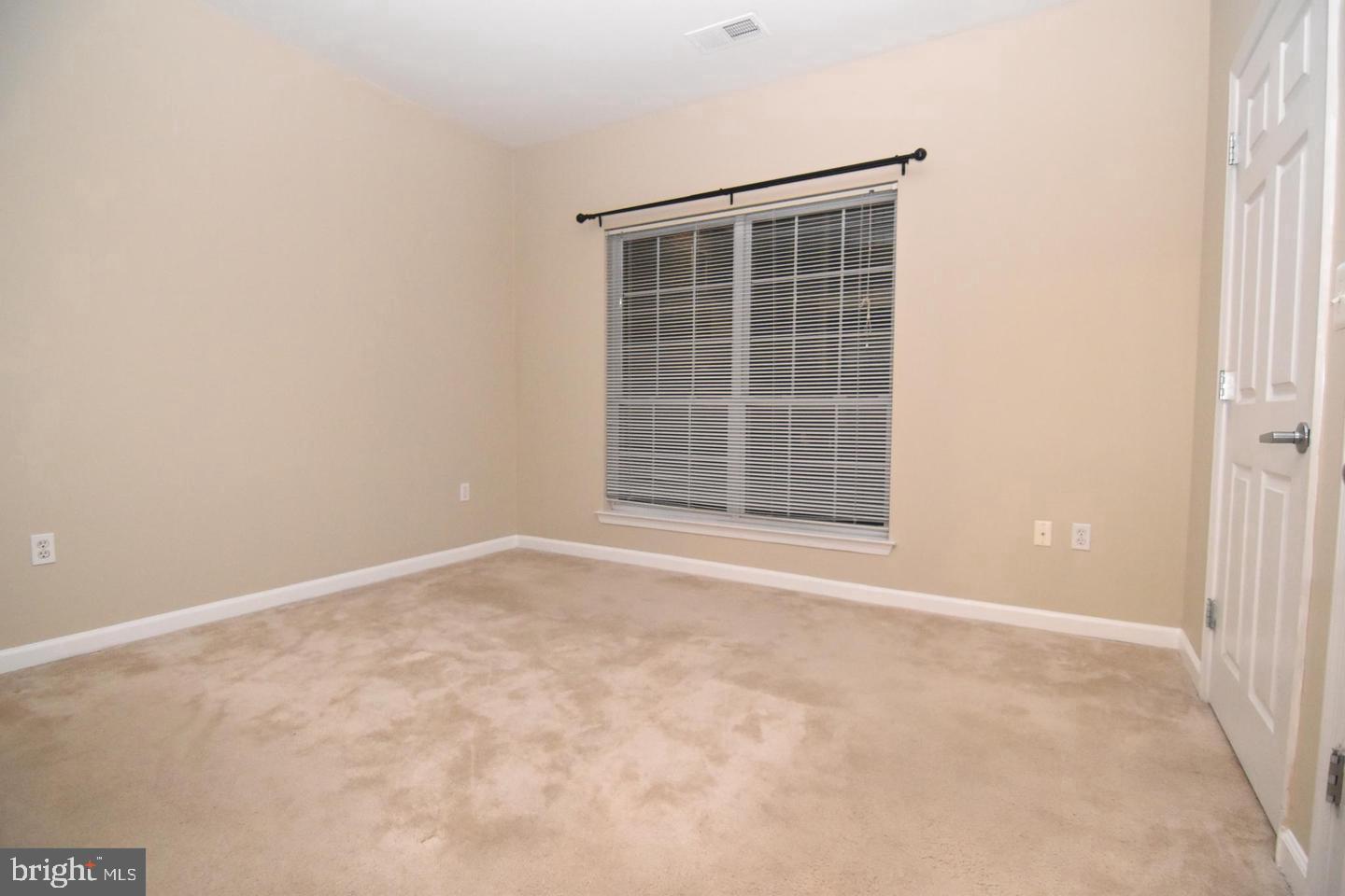 EXCHANGE AT VAN DORN - Residential Lease