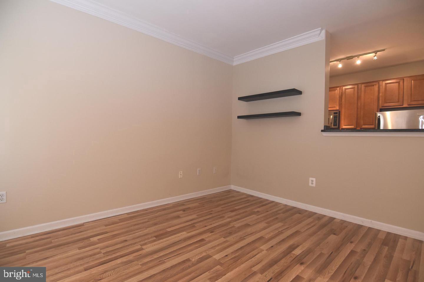 EXCHANGE AT VAN DORN - Residential Lease