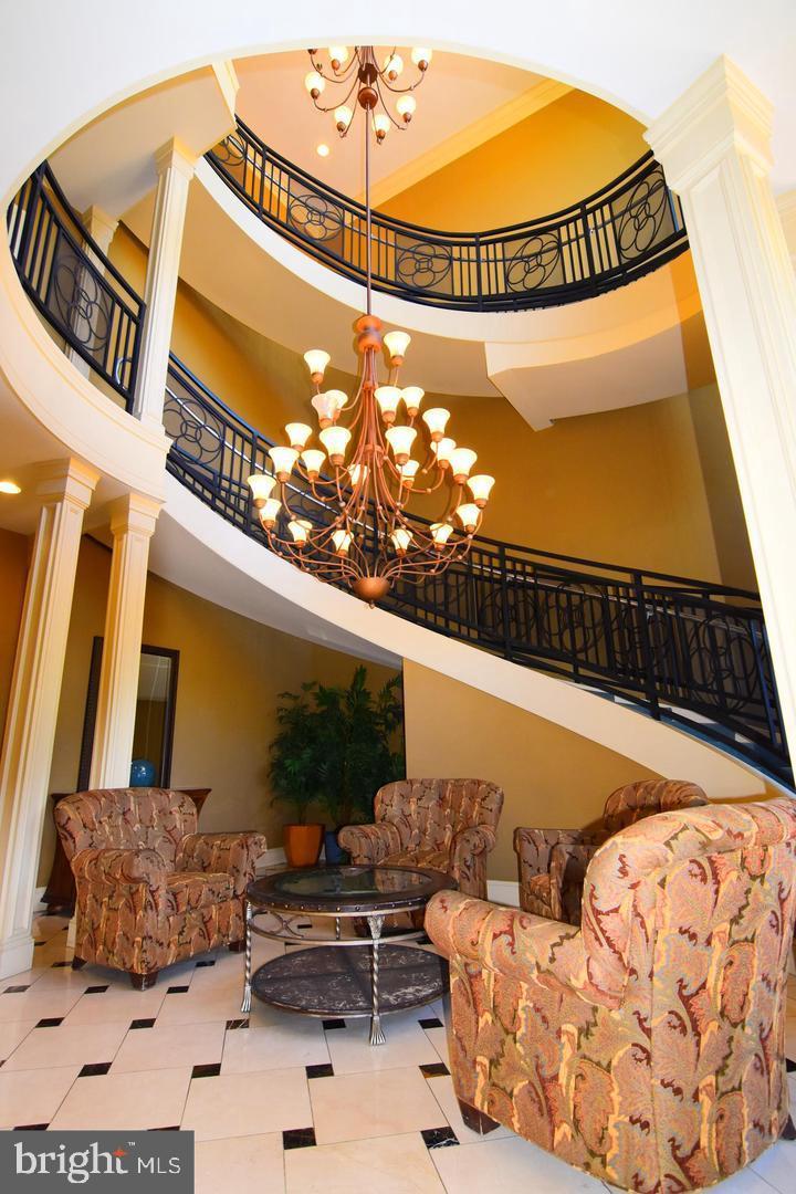EXCHANGE AT VAN DORN - Residential Lease