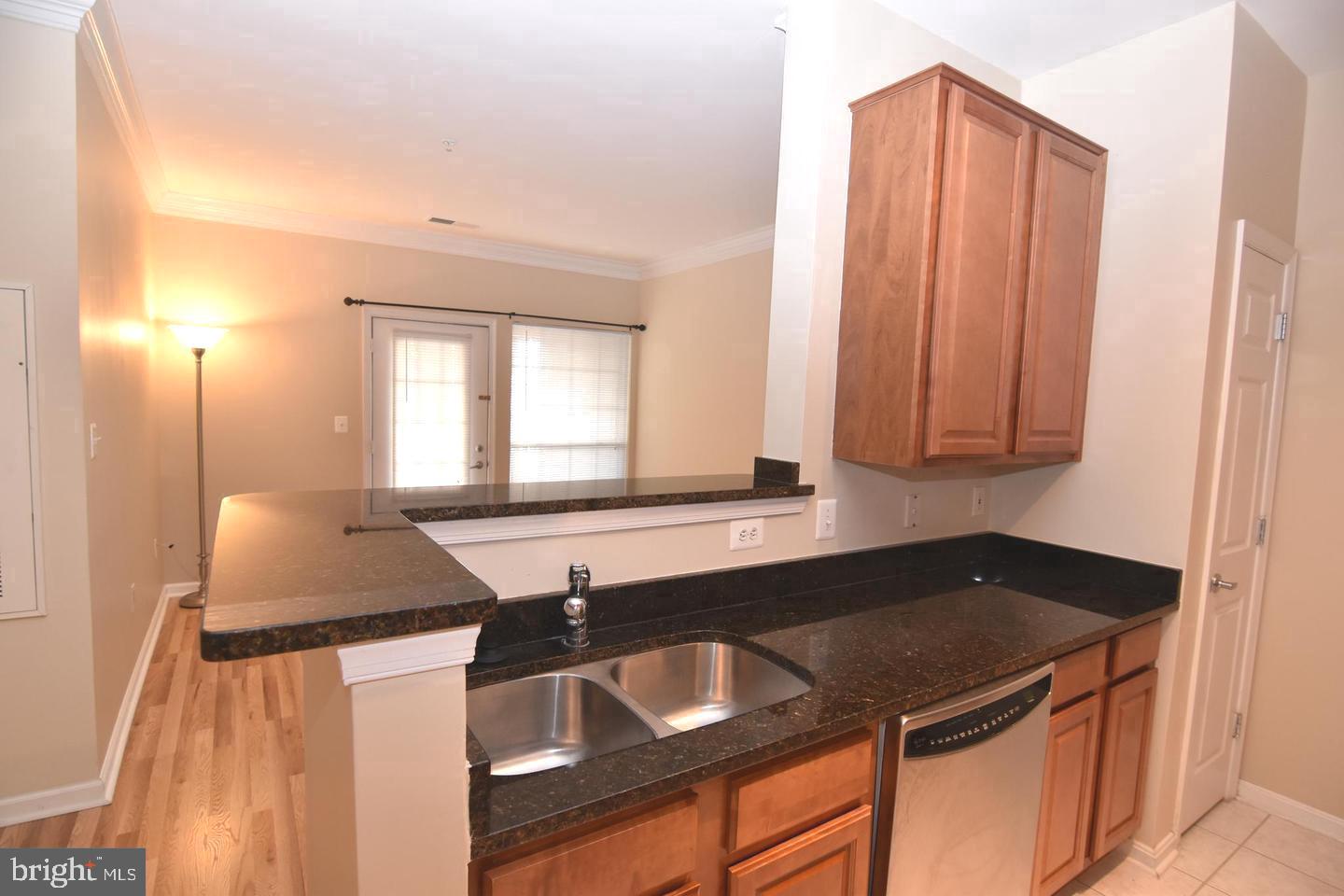 EXCHANGE AT VAN DORN - Residential Lease