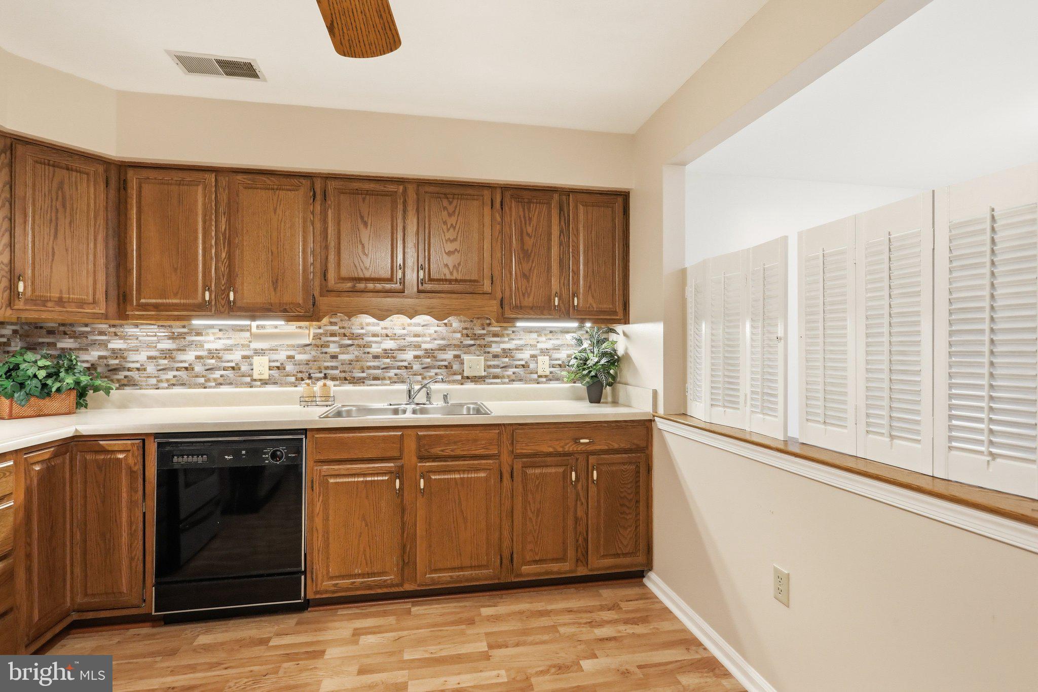 TOWNE OAK VILLAGE - Residential