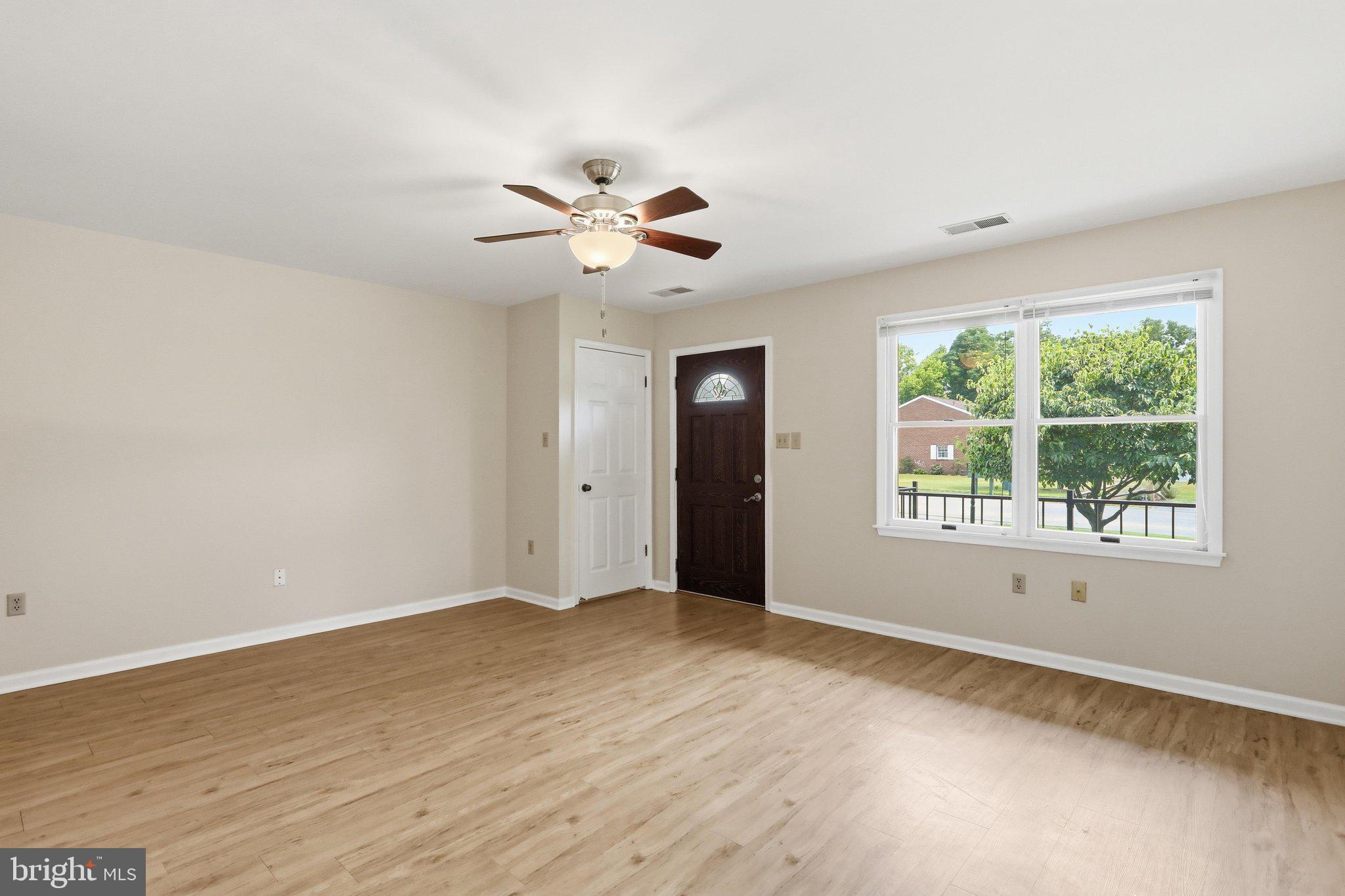 TOWNE OAK VILLAGE - Residential