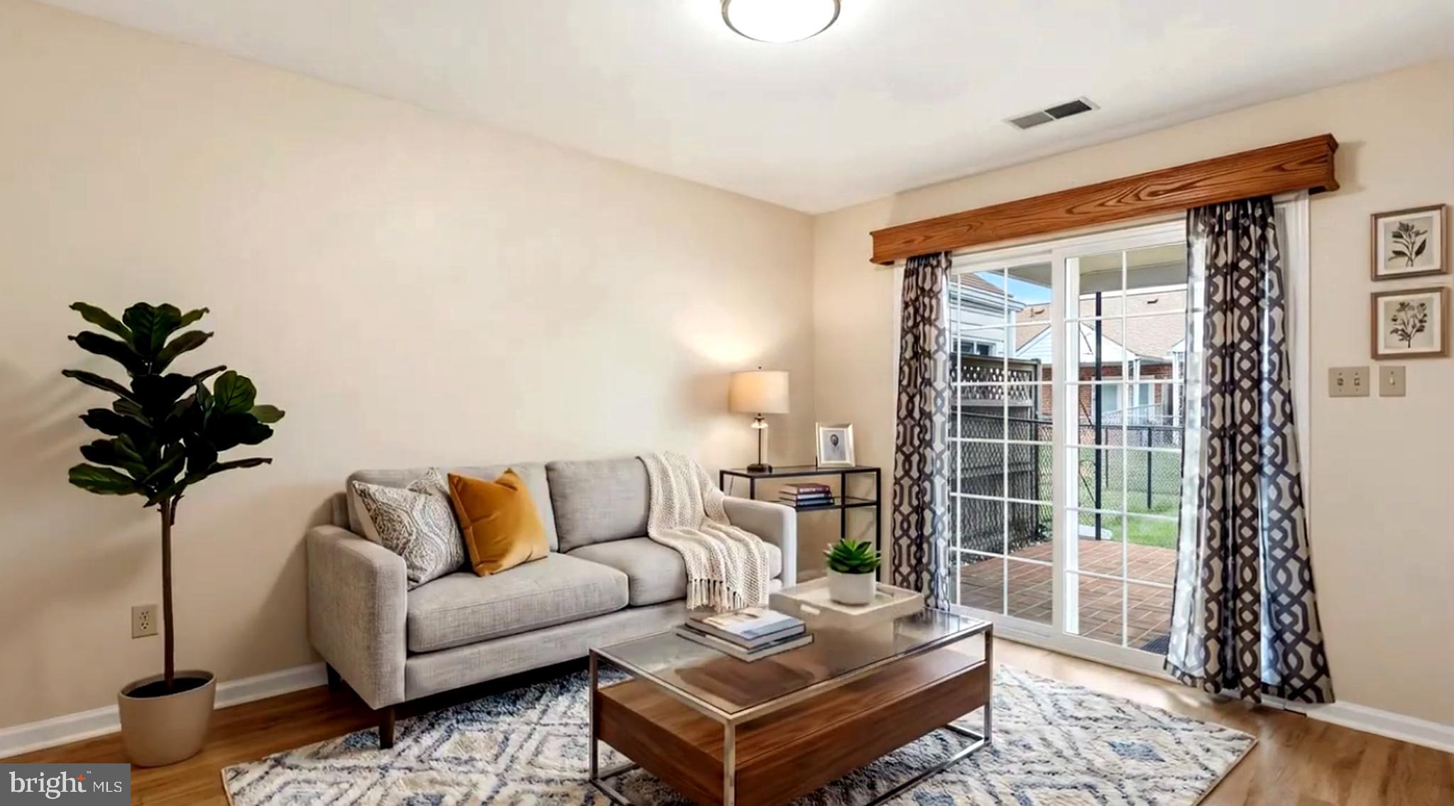TOWNE OAK VILLAGE - Residential